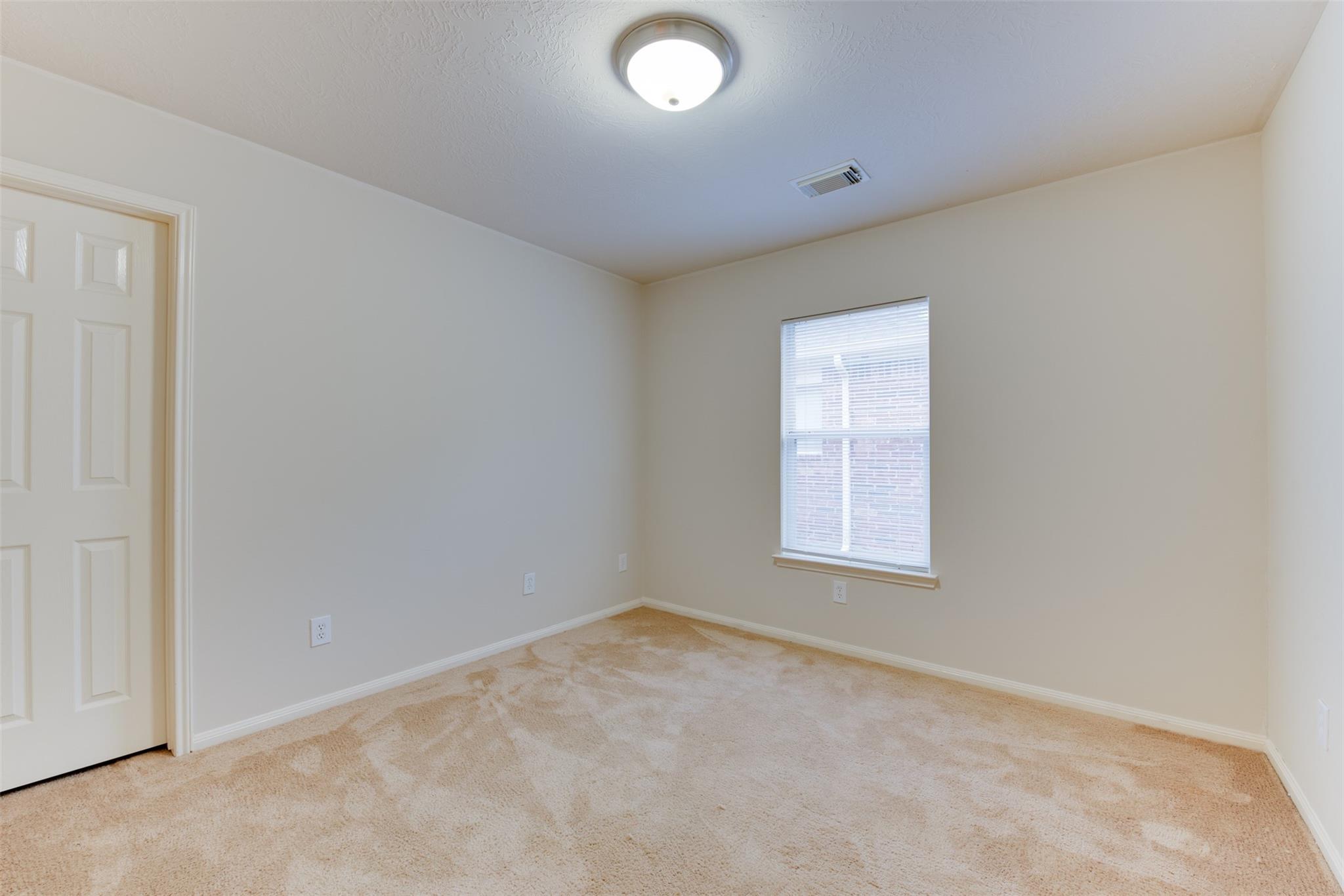 16014 Hidden Crest Drive Property Photo 18