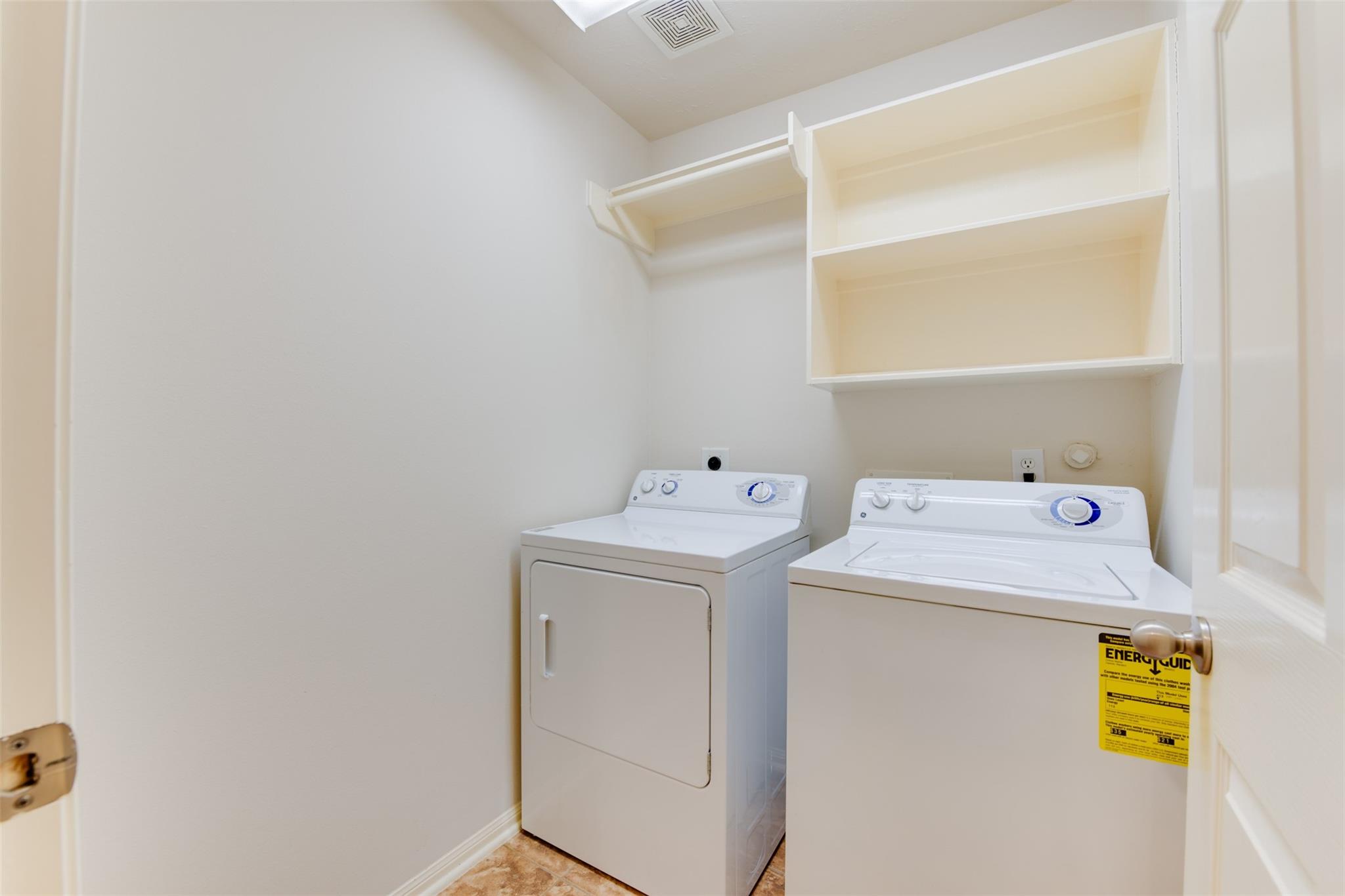 16014 Hidden Crest Drive Property Photo 19