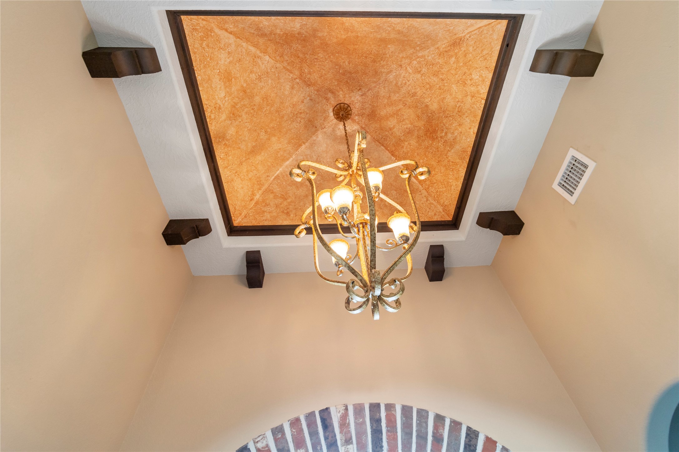 3349 Fiddlers Green Property Photo 6