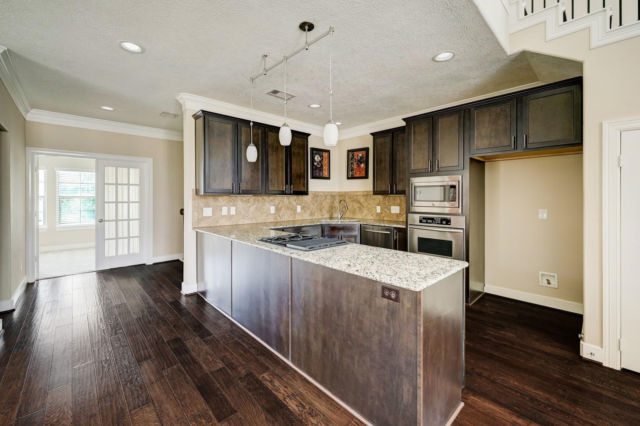 1163 Hempstead Villa Lane Property Photo 4