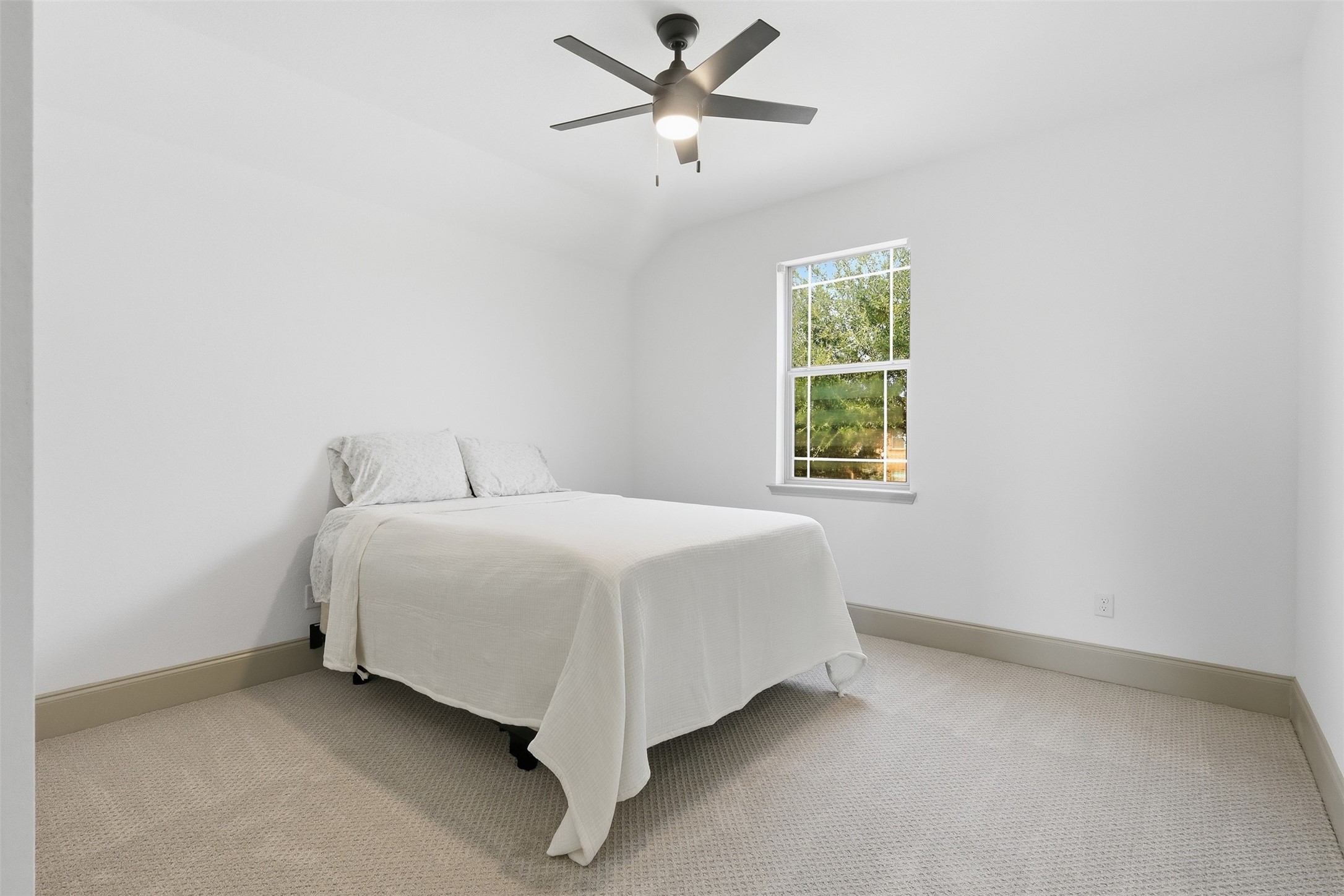 4909 E Meadow Drive Property Photo 19