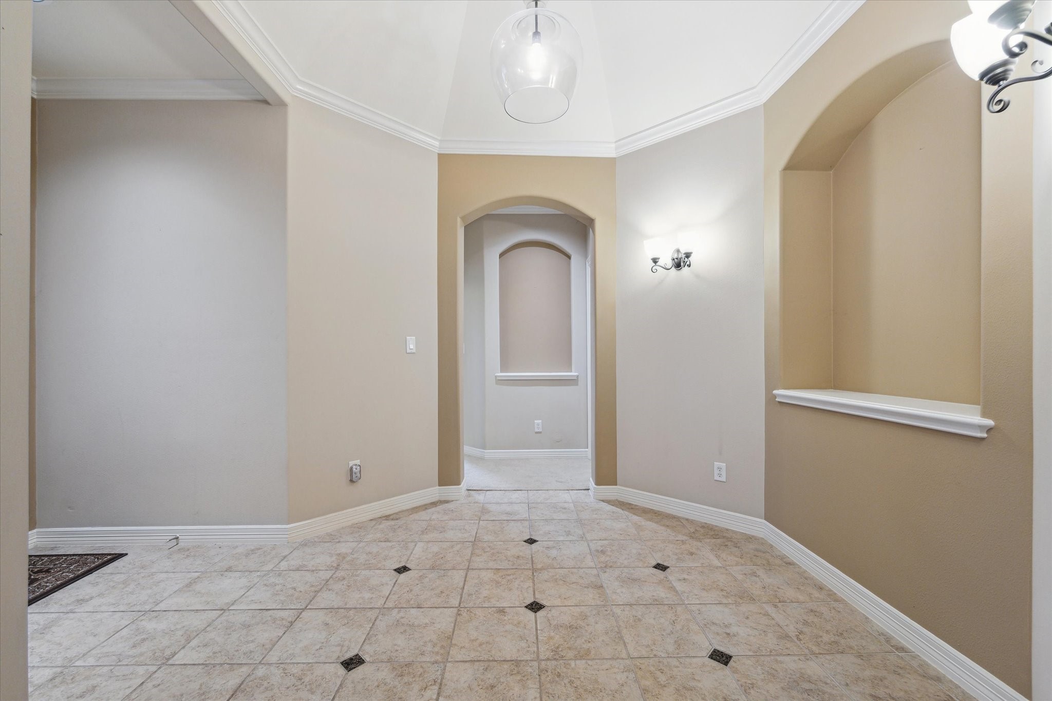 4337 Lake Run Drive Property Photo 2