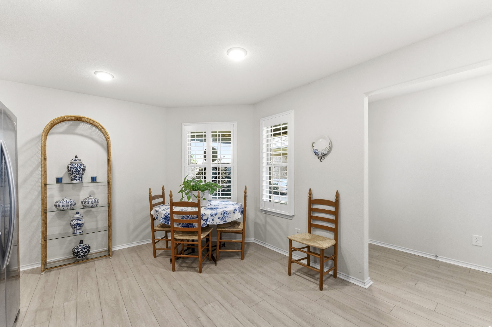 410 Thistle Thorn Drive Property Photo 13