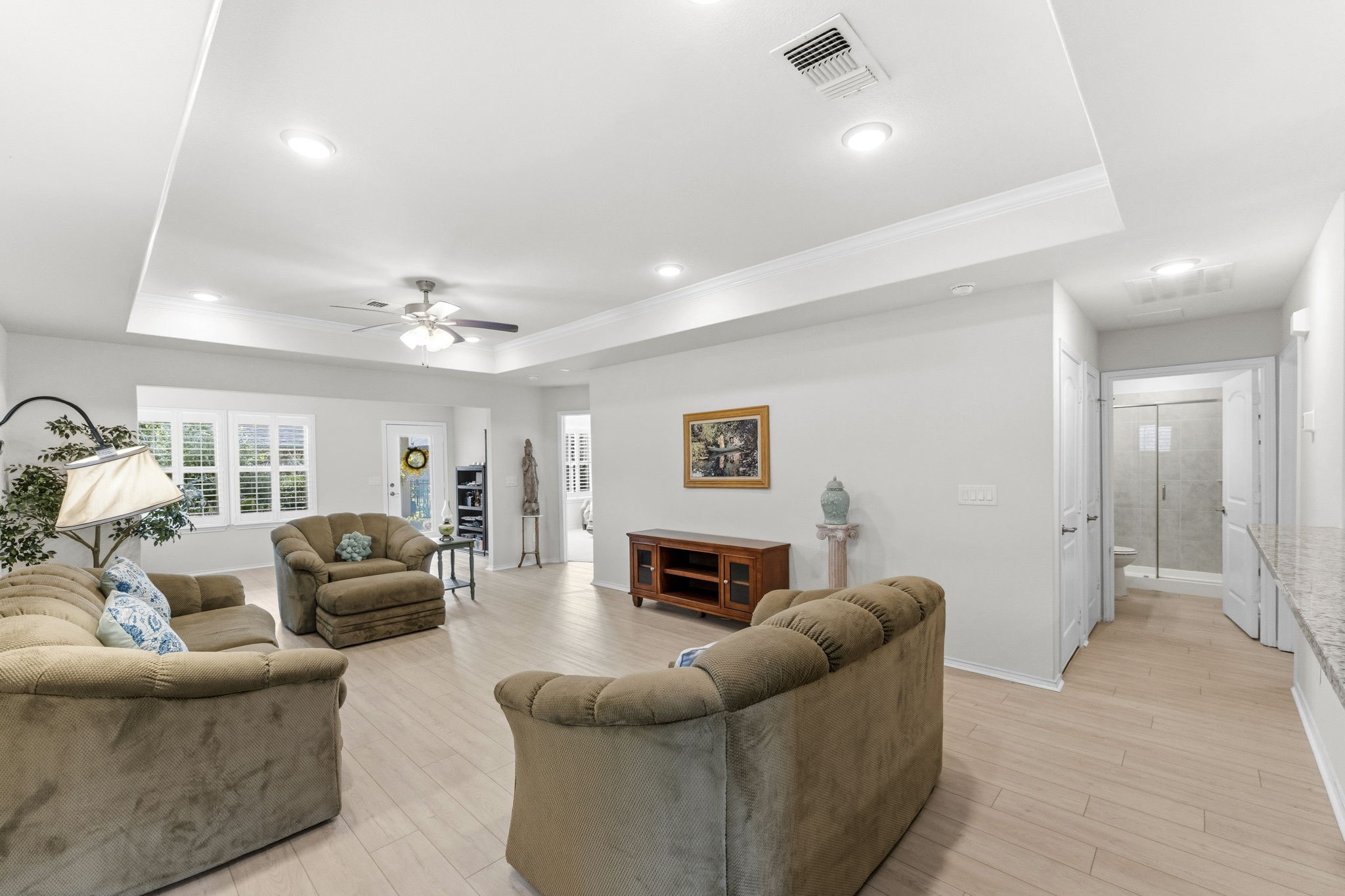 410 Thistle Thorn Drive Property Photo 17