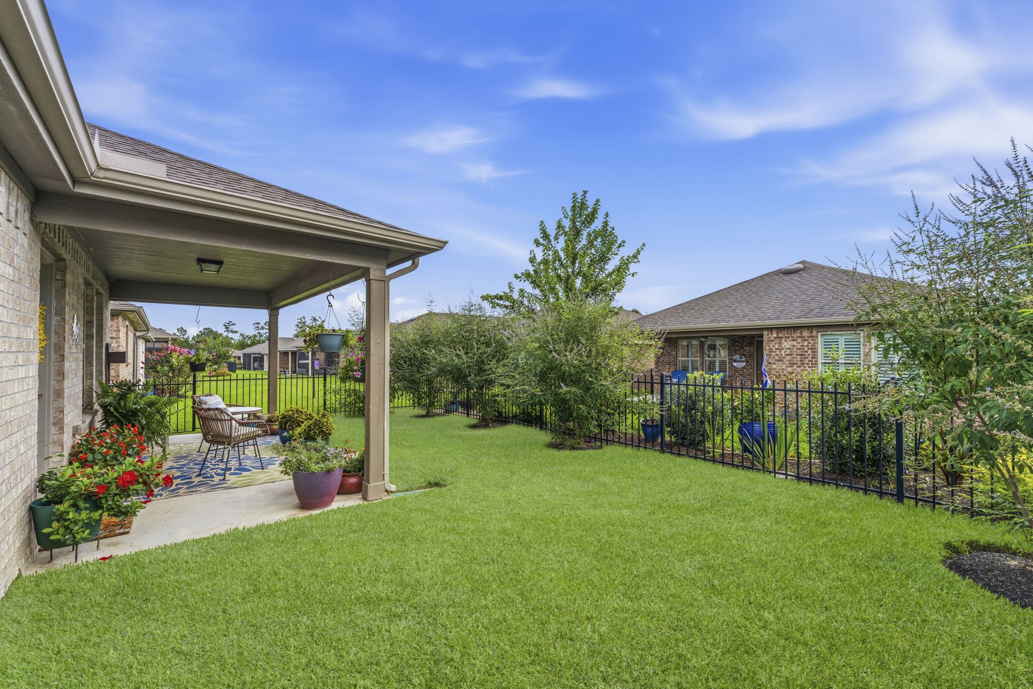 410 Thistle Thorn Drive Property Photo 45