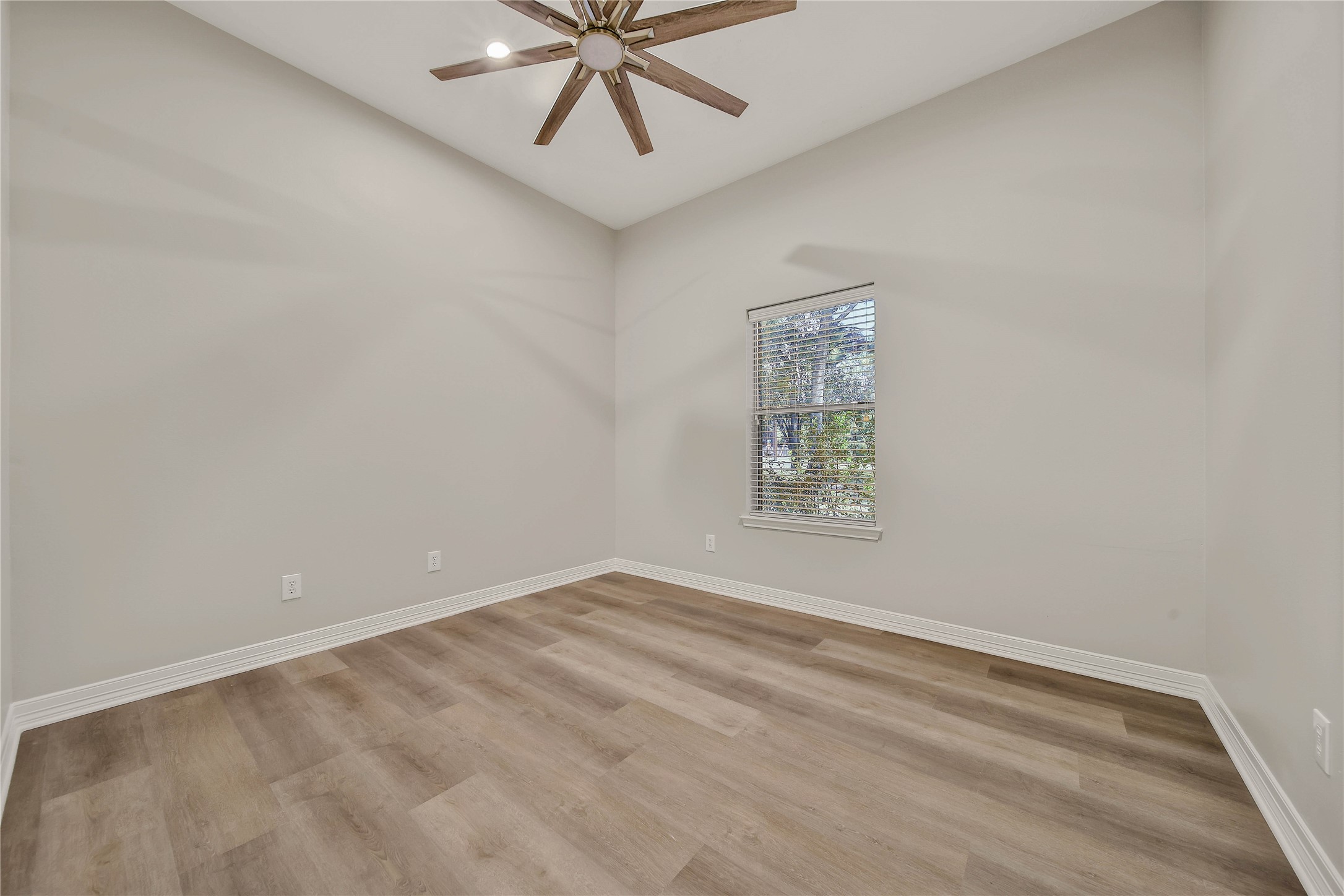 1125 W Stroker Road 1125 Property Photo 37