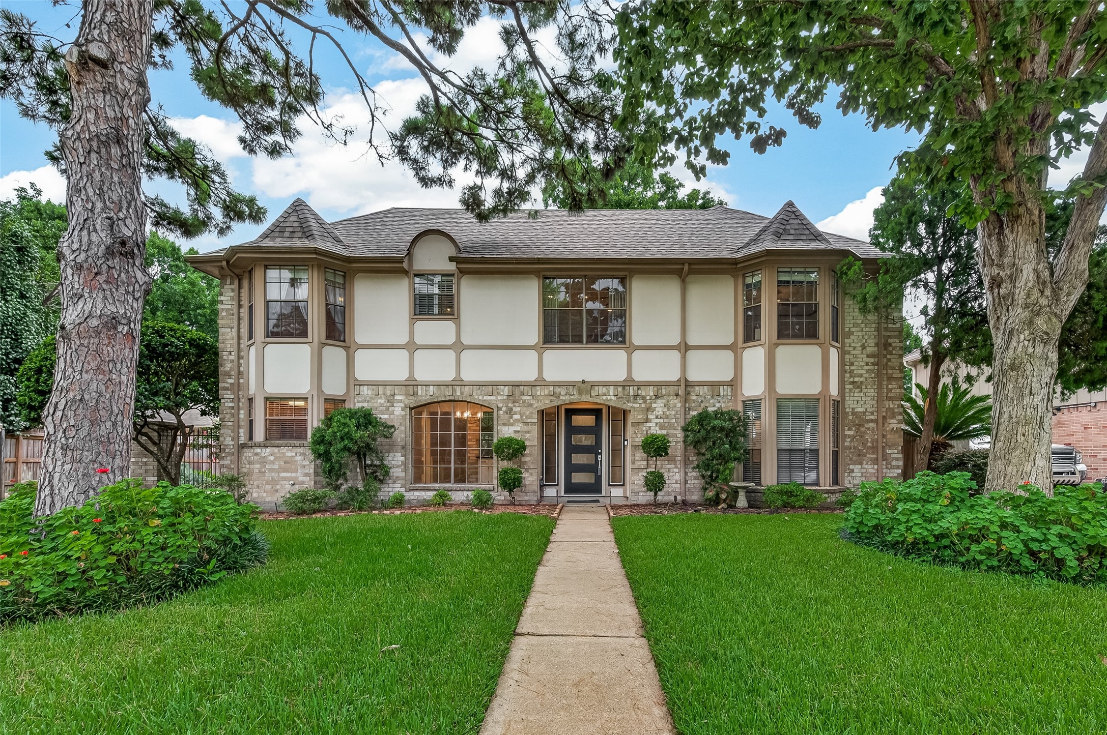 16405 Smith Street Property Photo