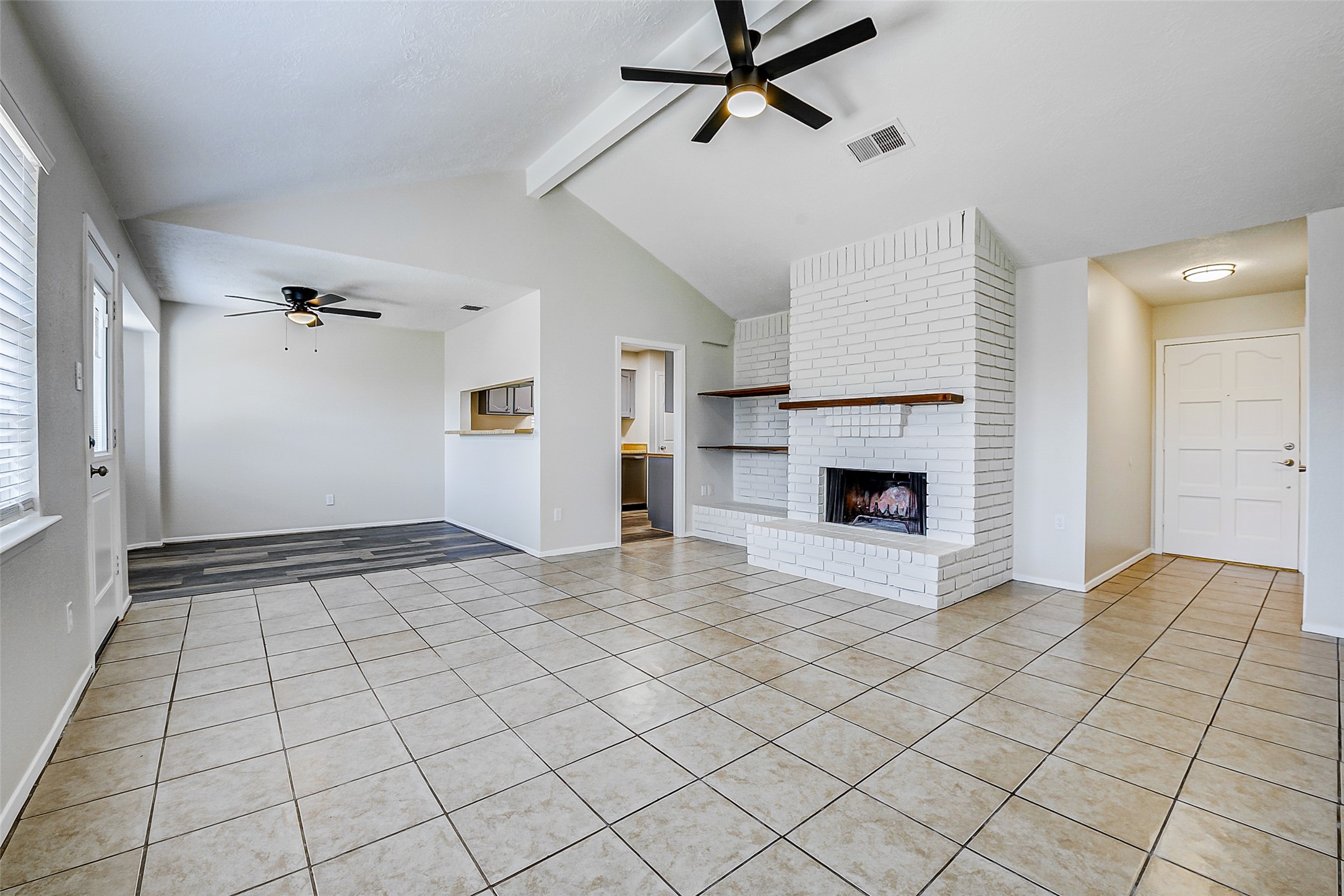 9842 Shell Rock Road Property Photo 2