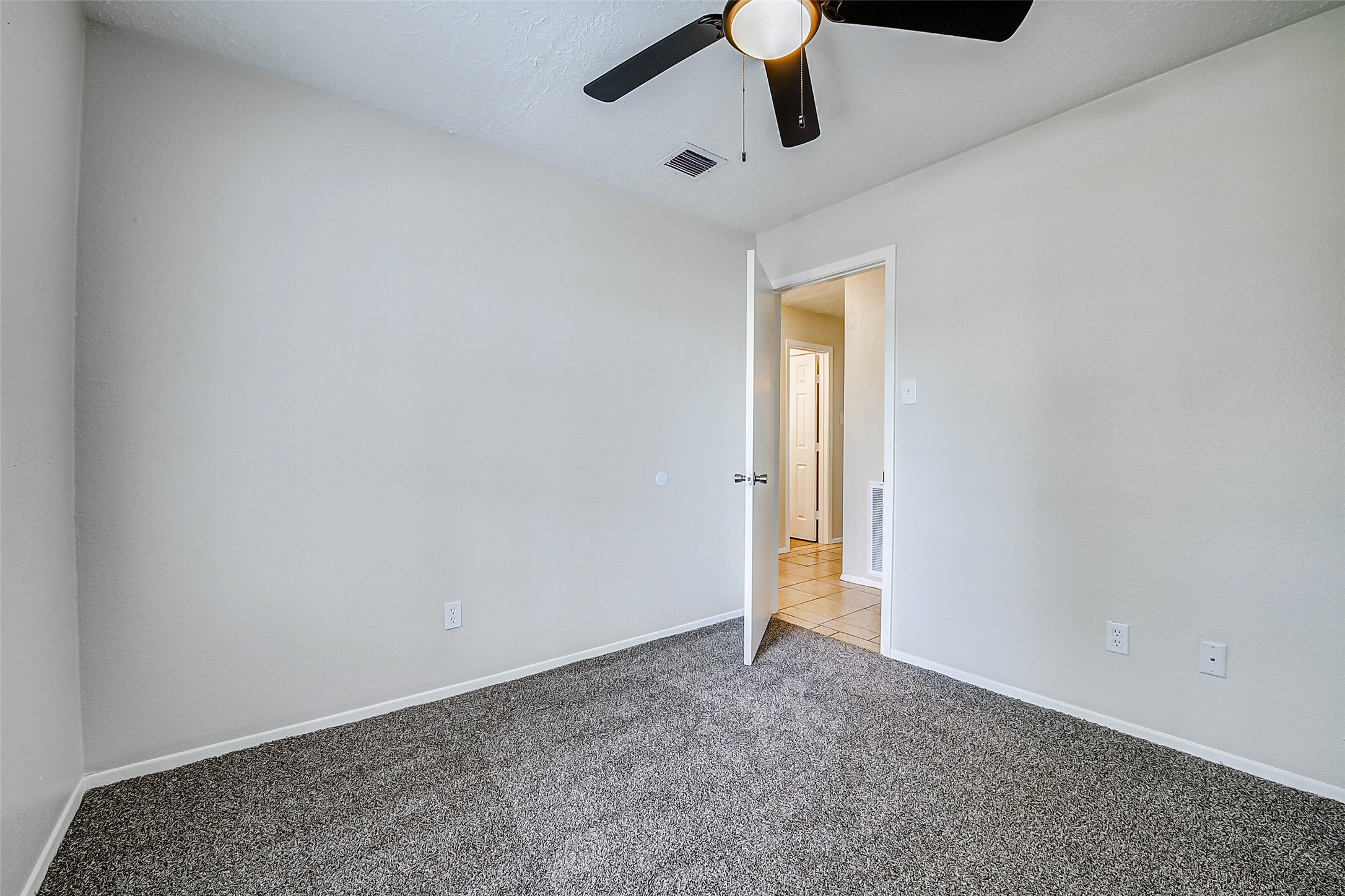 9842 Shell Rock Road Property Photo 10