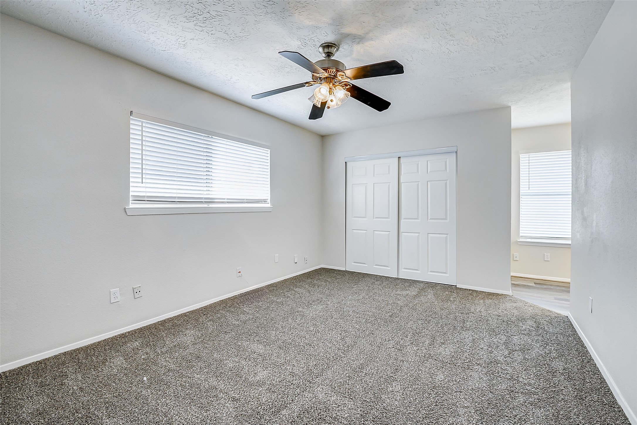 9842 Shell Rock Road Property Photo 18