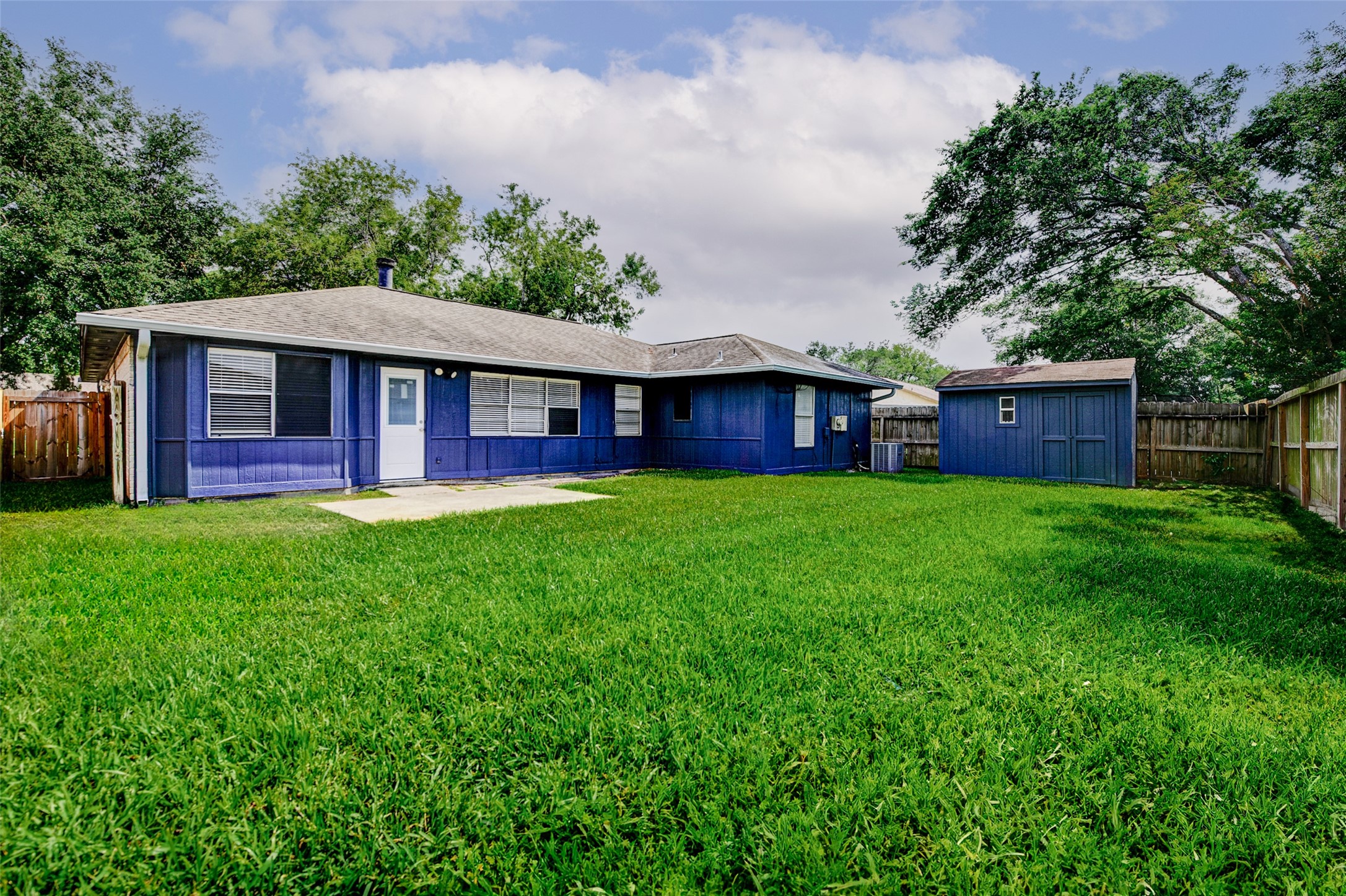 9842 Shell Rock Road Property Photo 23
