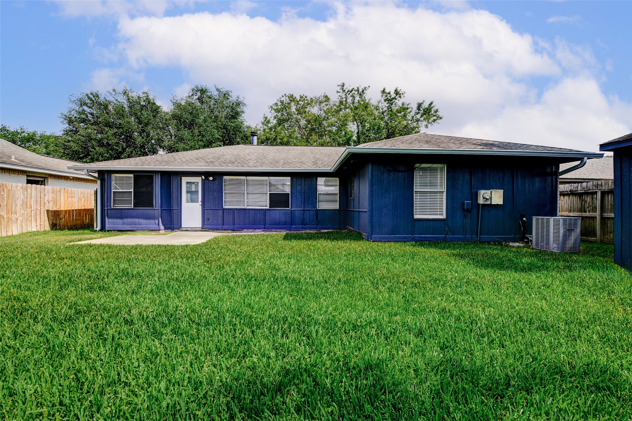 9842 Shell Rock Road Property Photo 24