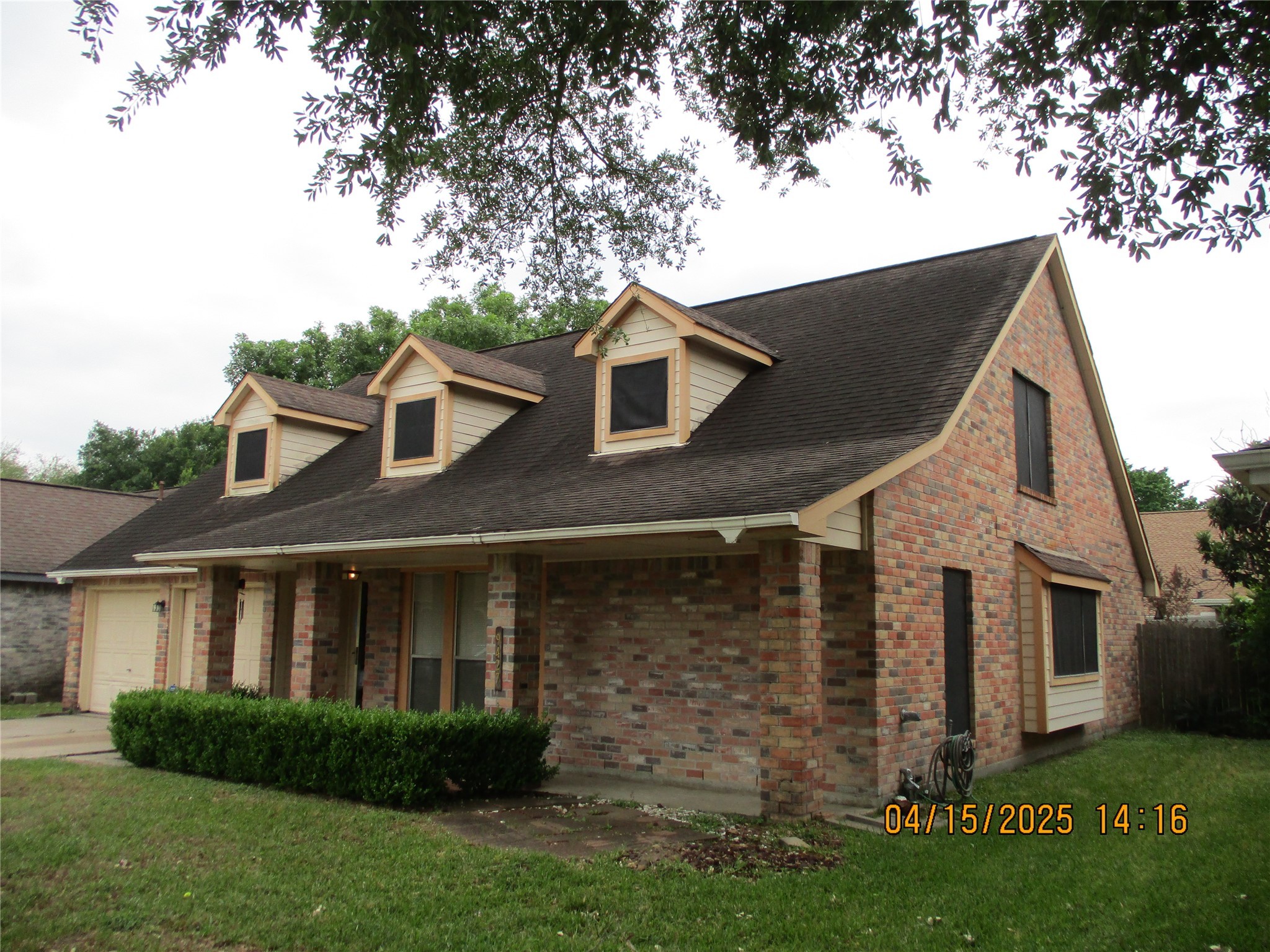 9427 Walnut Glen Drive Property Photo 1