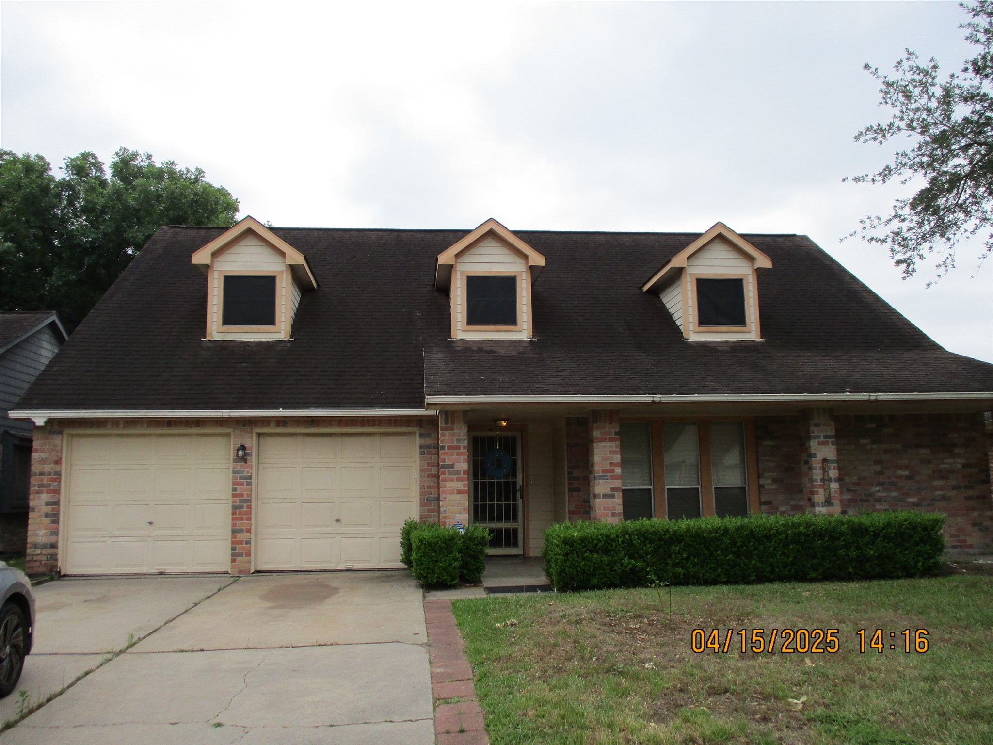 9427 Walnut Glen Drive Property Photo 4