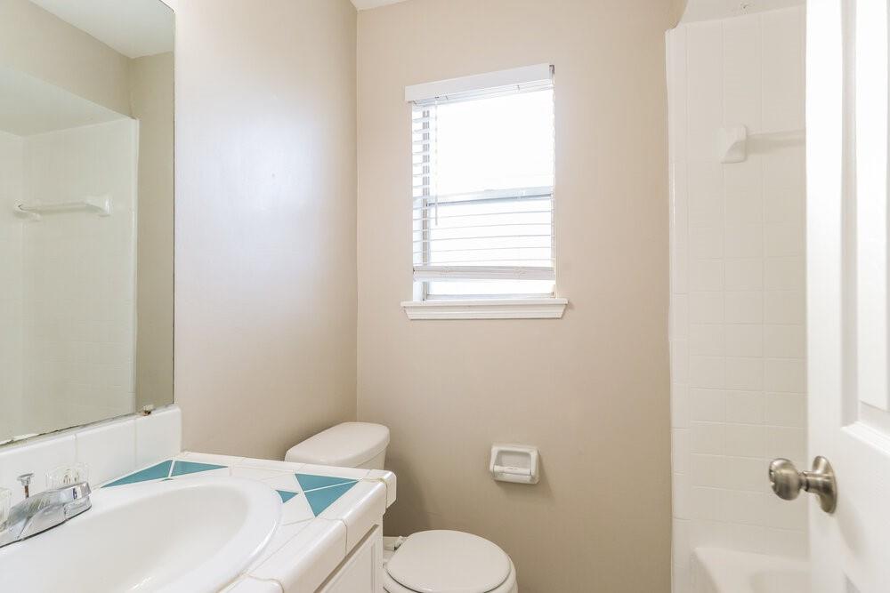 4714 Glendower Drive, Spring Tx 77373 Property Photo 11