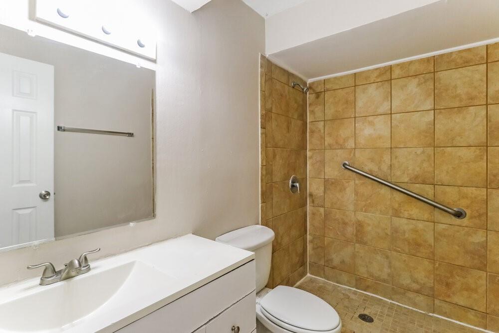 4714 Glendower Drive, Spring Tx 77373 Property Photo 15