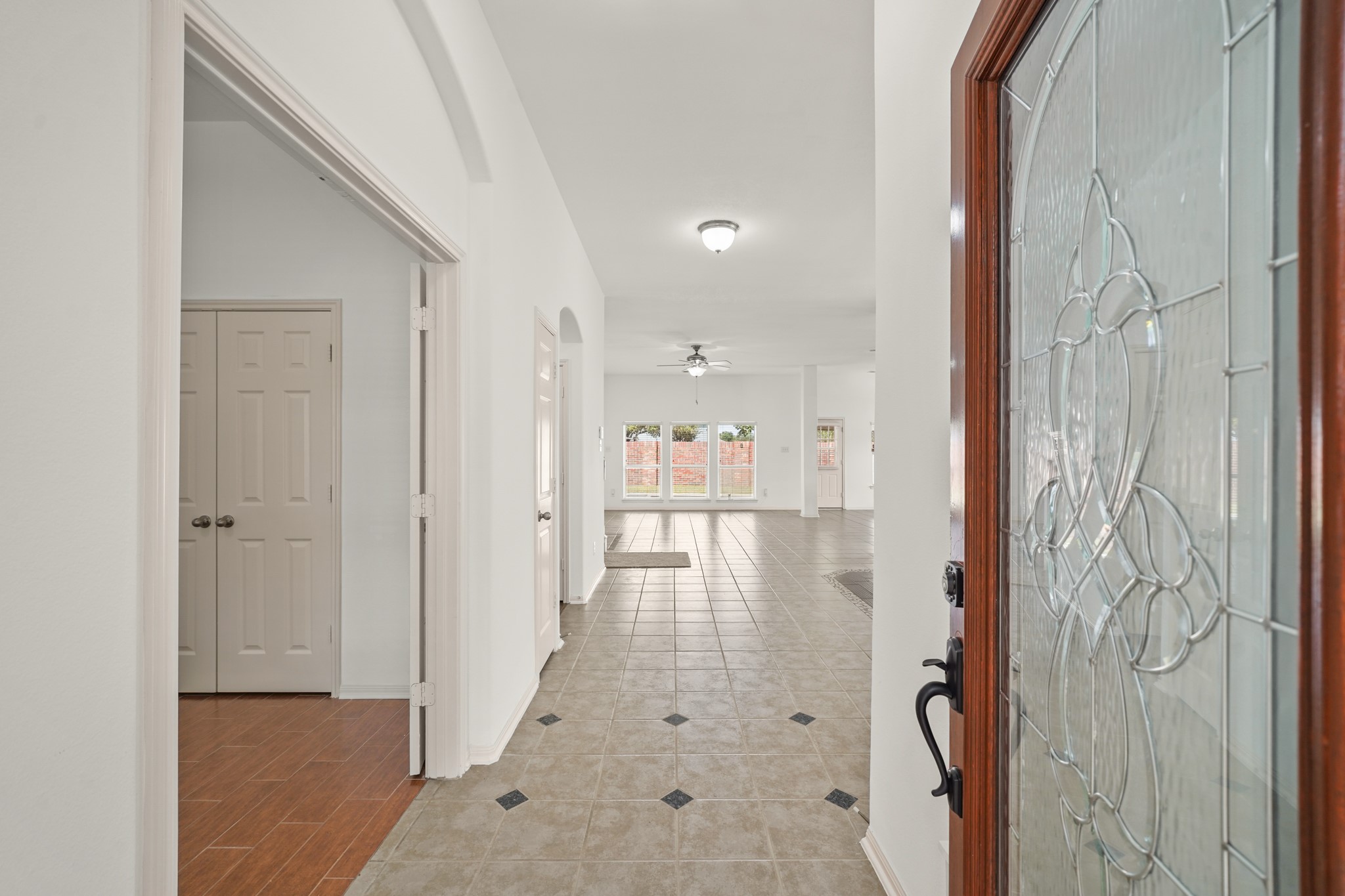 8315 Golden Harbour Property Photo 4