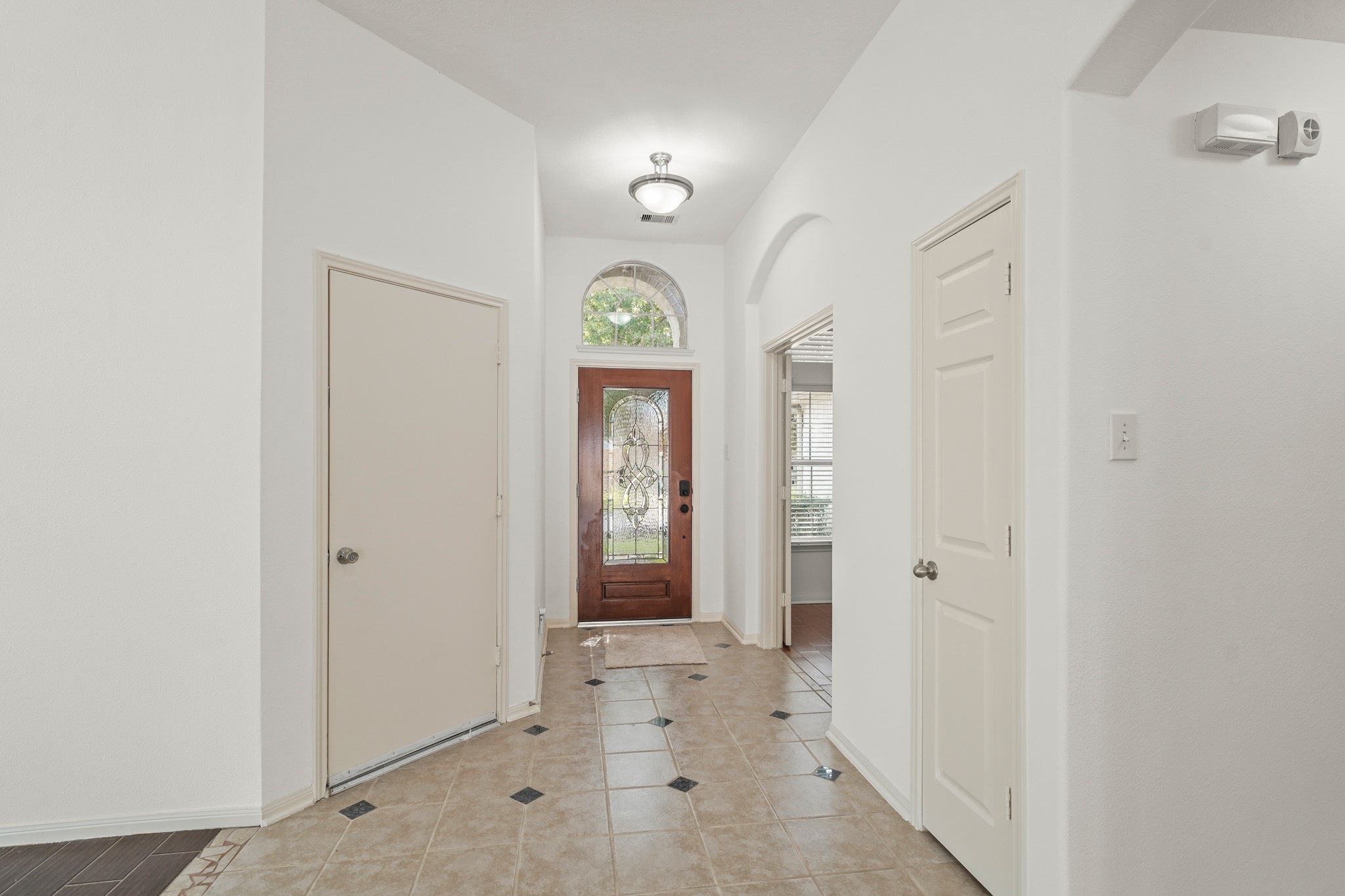 8315 Golden Harbour Property Photo 5