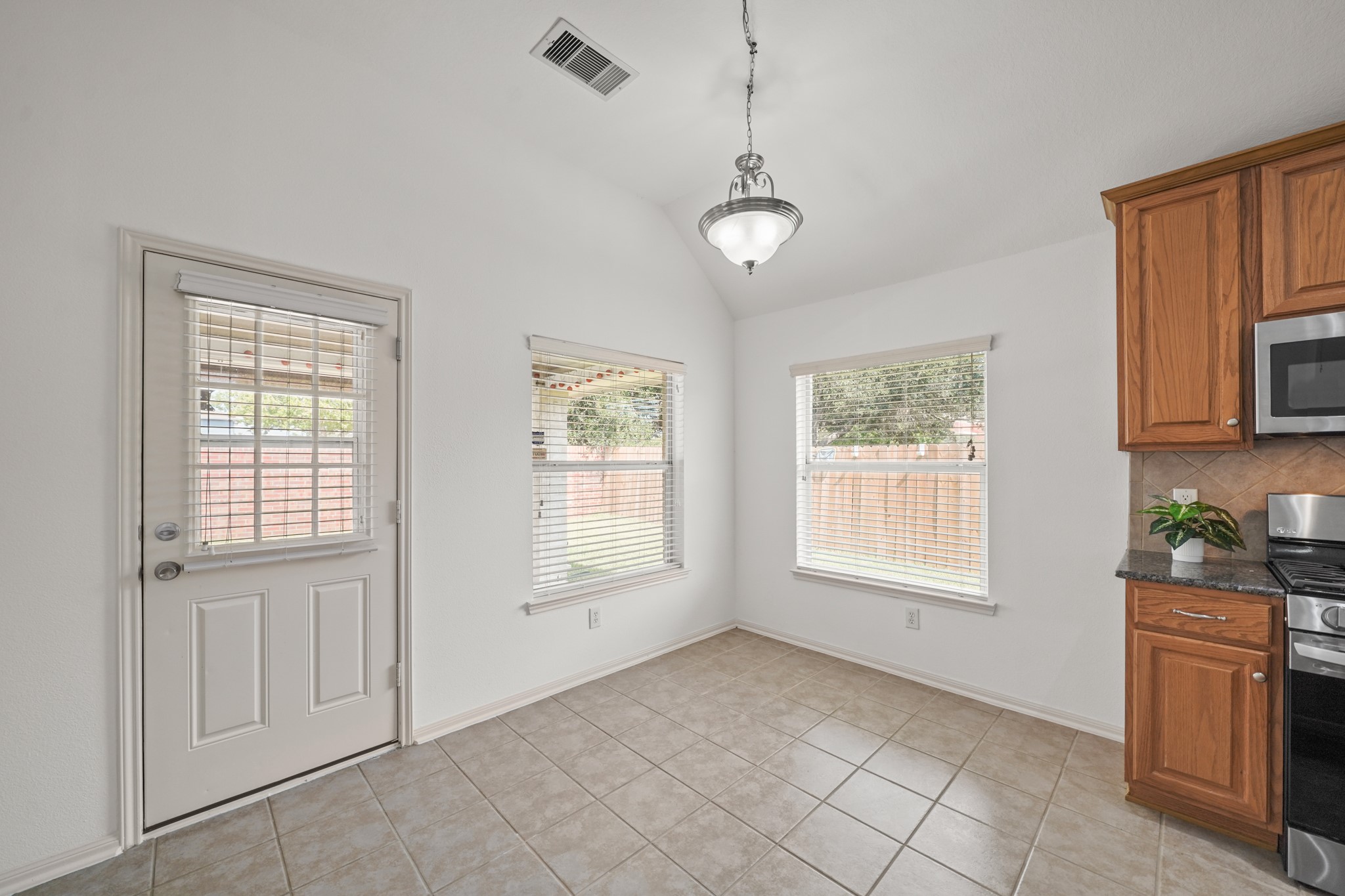 8315 Golden Harbour Property Photo 17
