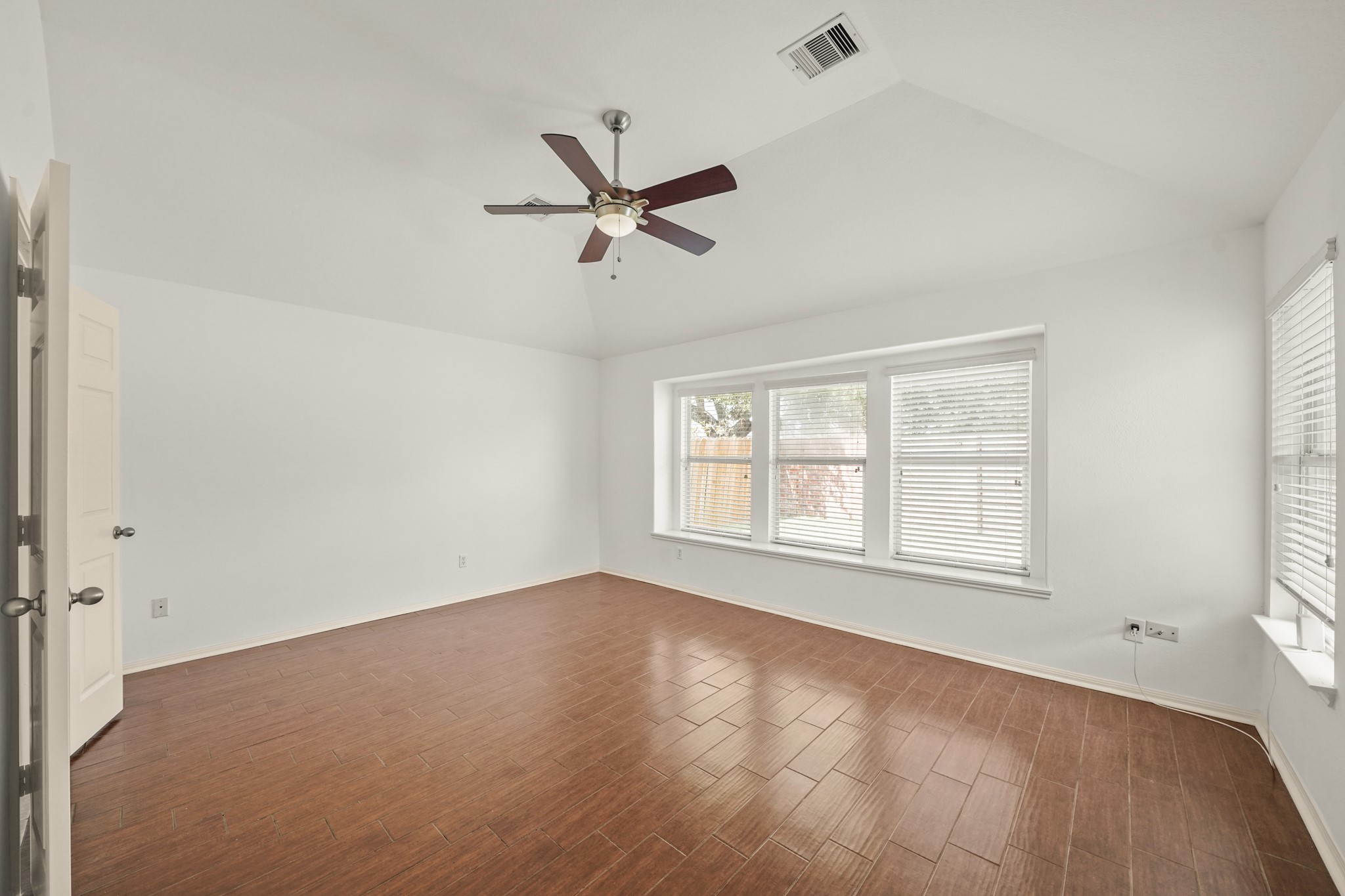 8315 Golden Harbour Property Photo 19