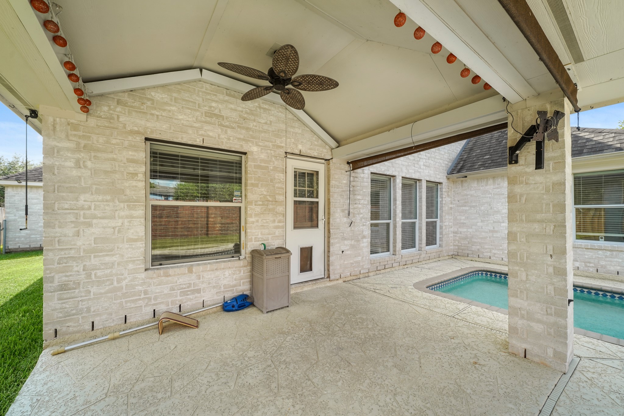 8315 Golden Harbour Property Photo 28