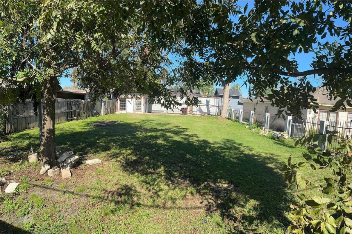 7007 Eagle Pass Street Property Photo 5