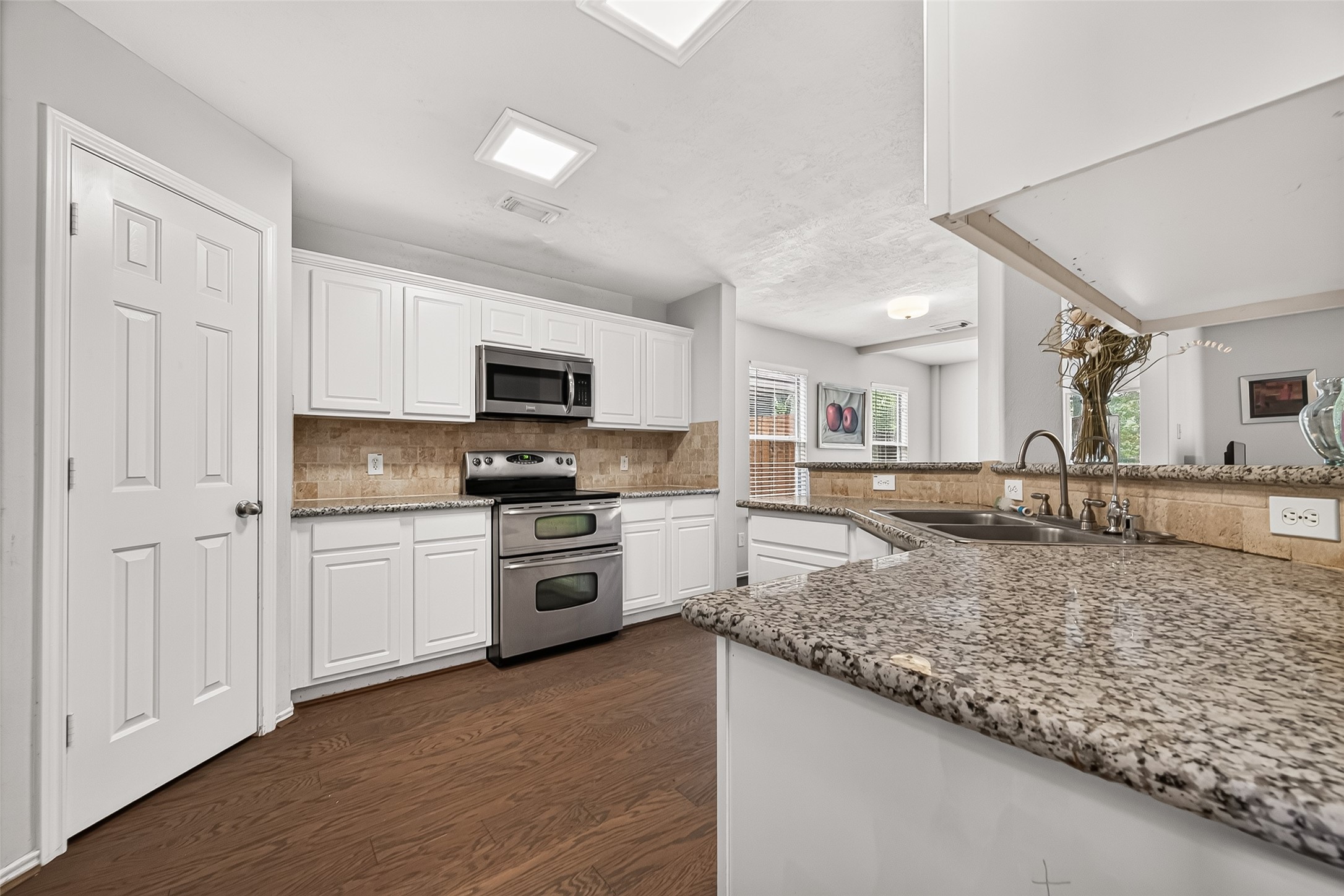 202 N Vesper Bend Circle Property Photo 18