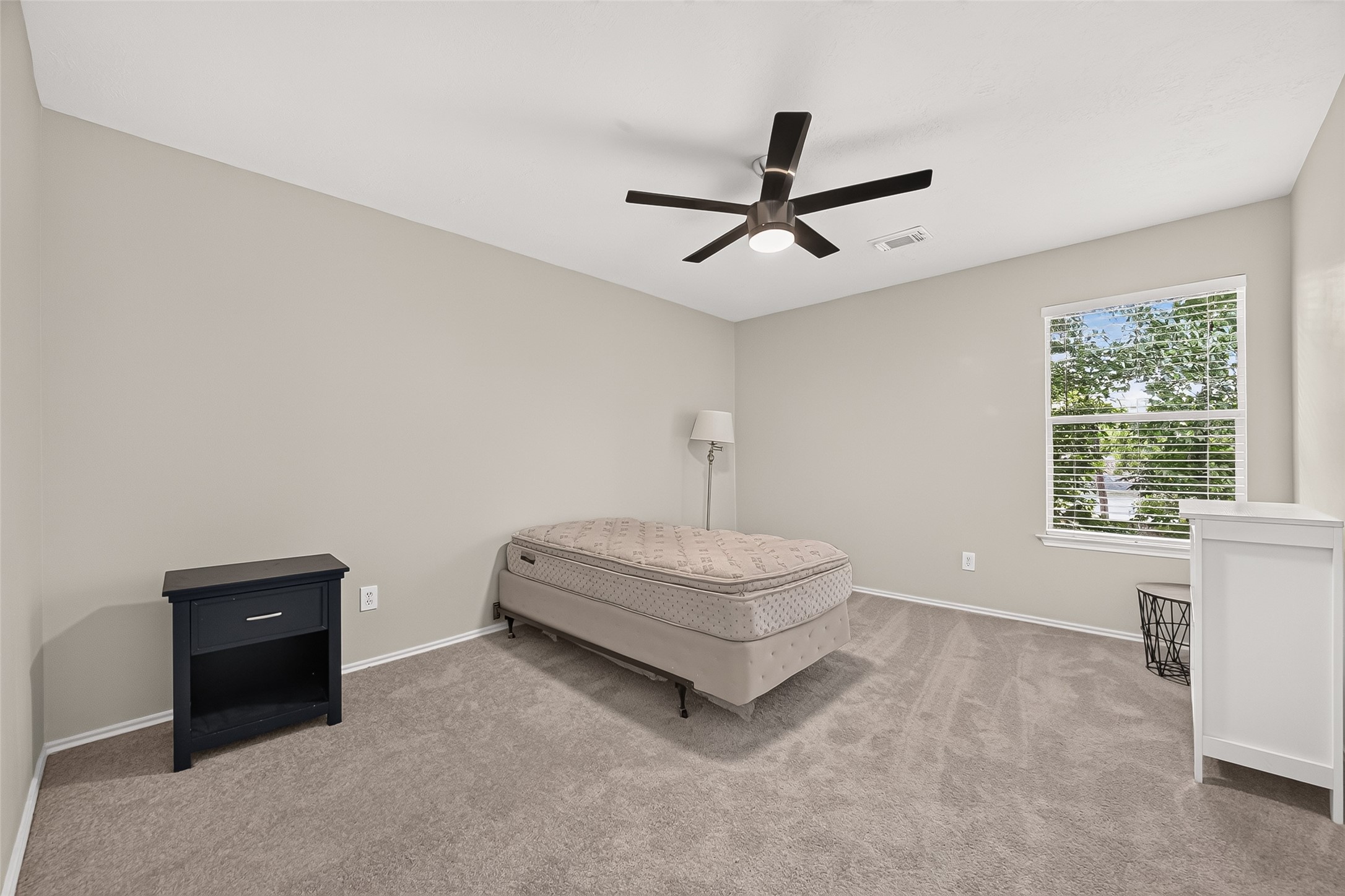 202 N Vesper Bend Circle Property Photo 32