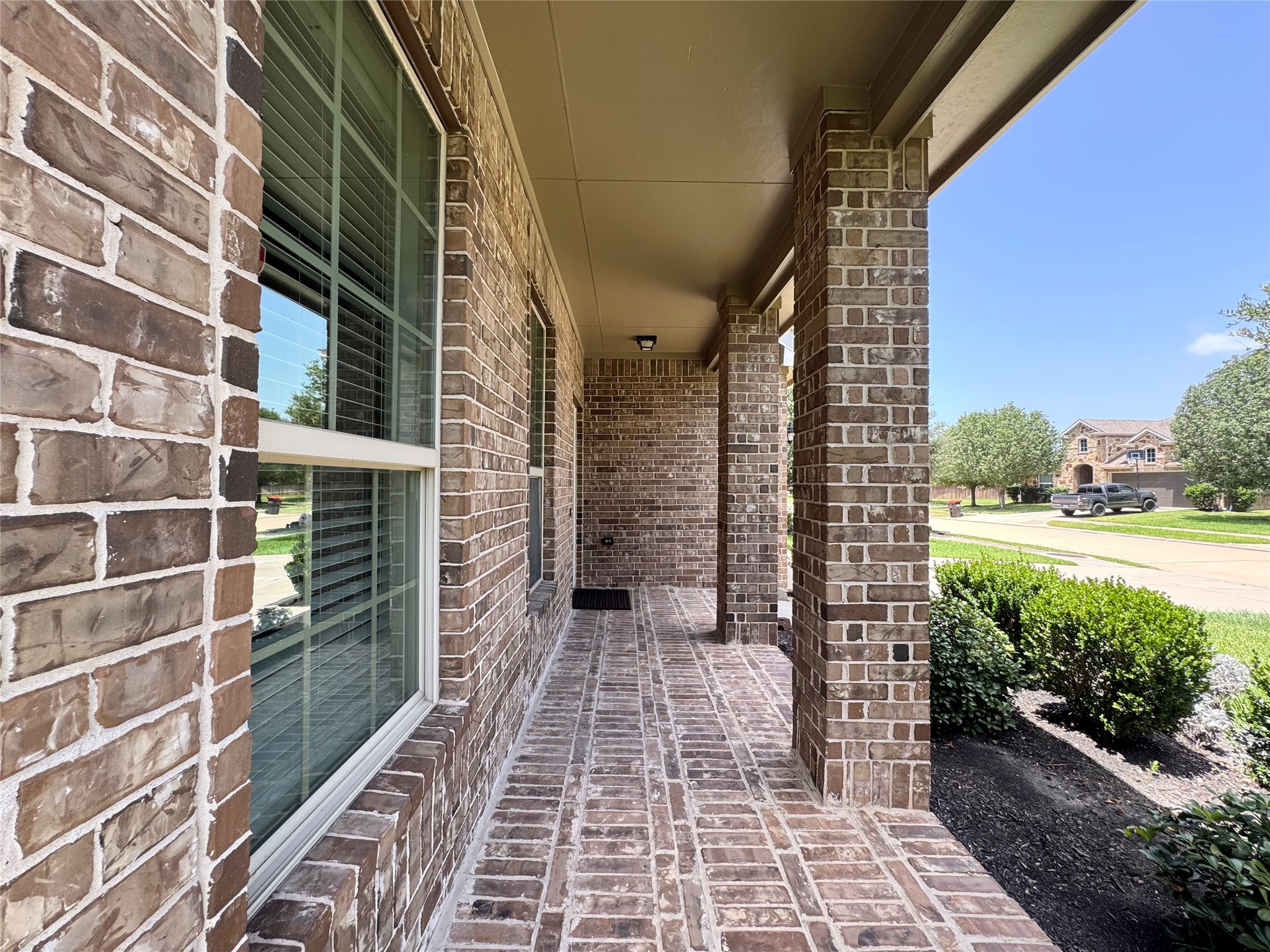 3010 Overbrook Meadow Lane Property Photo 2
