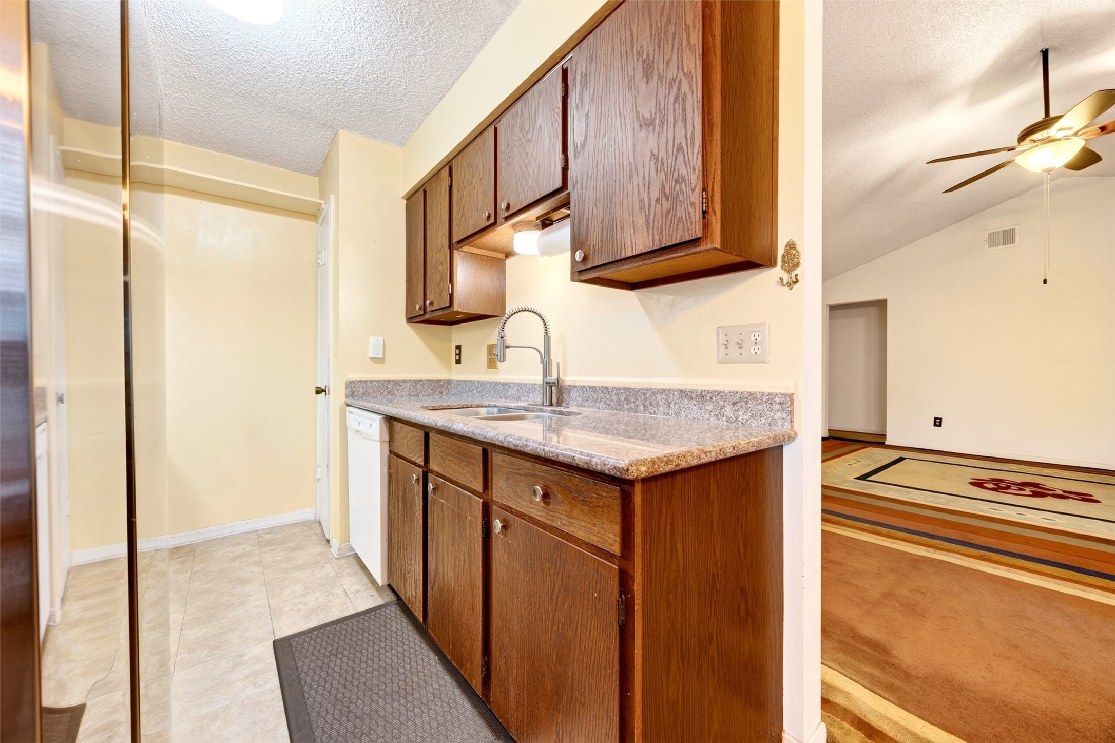 13310 T C Jester Boulevard Property Photo 12