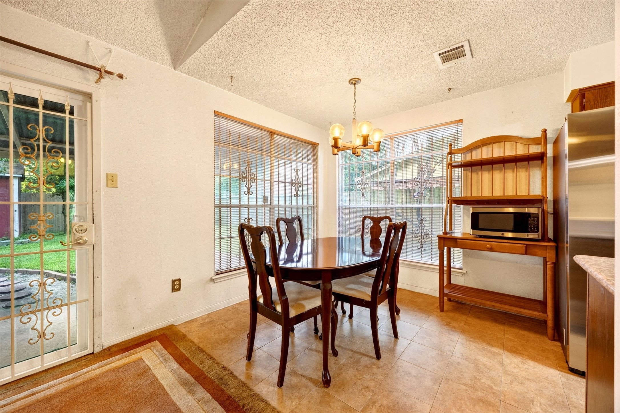 13310 T C Jester Boulevard Property Photo 17