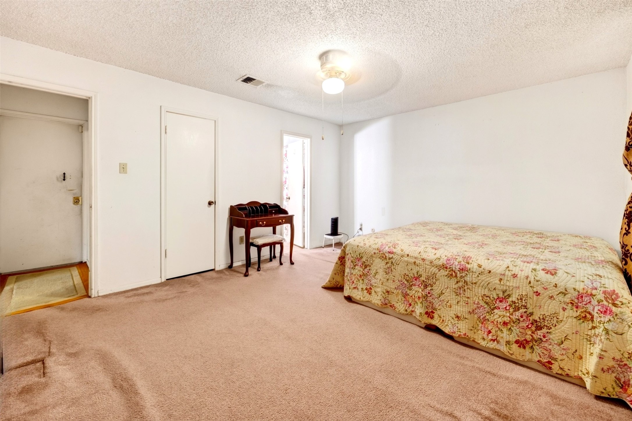 13310 T C Jester Boulevard Property Photo 19