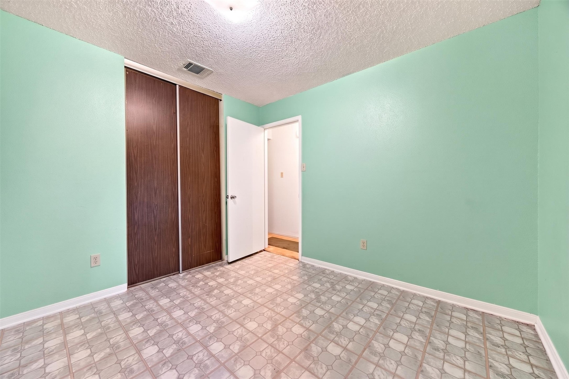 13310 T C Jester Boulevard Property Photo 22