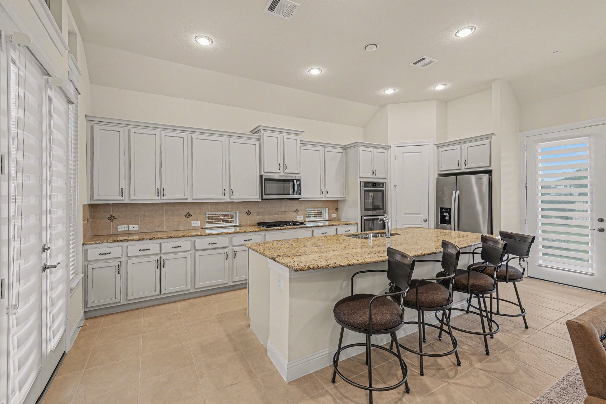 7434 Kearney Hill Lane Property Photo 4