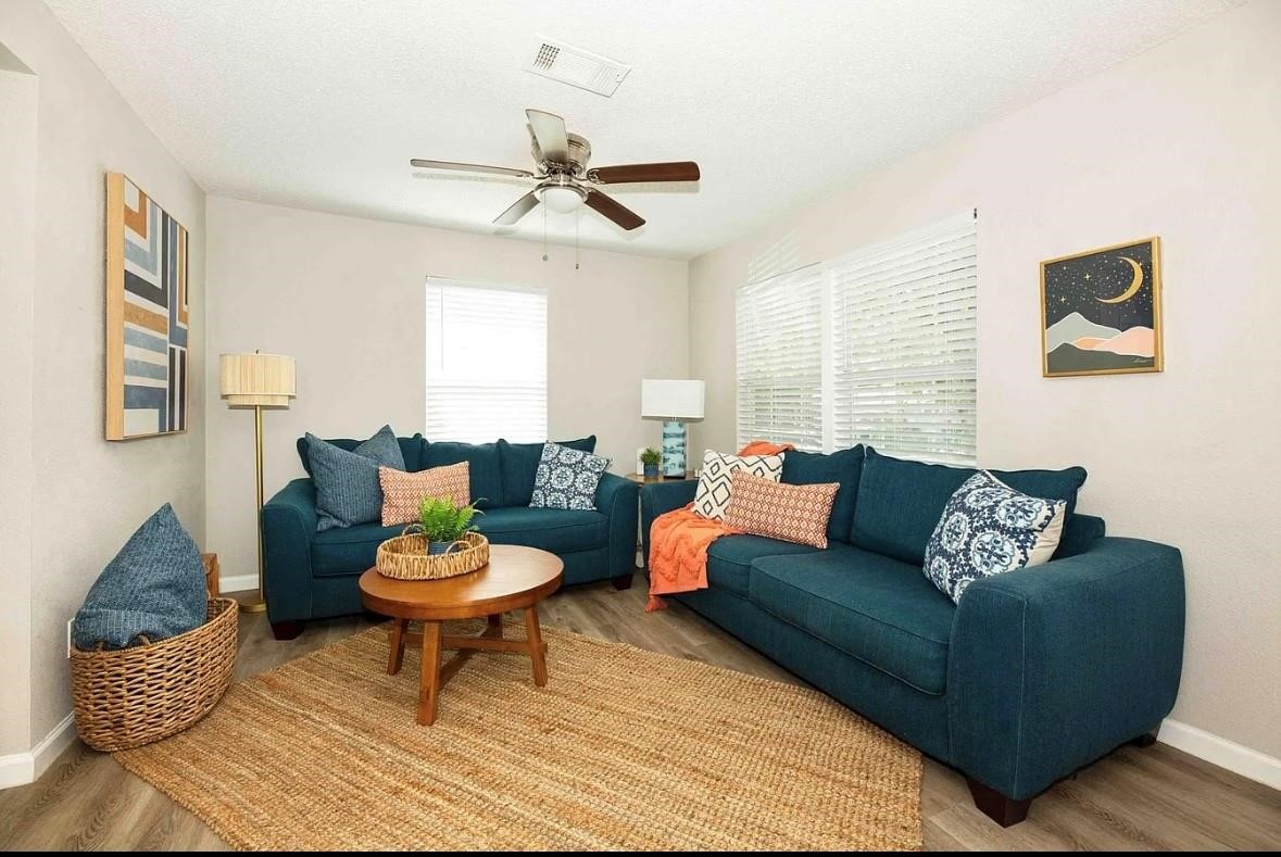 1407 E 35th Street Property Photo 4