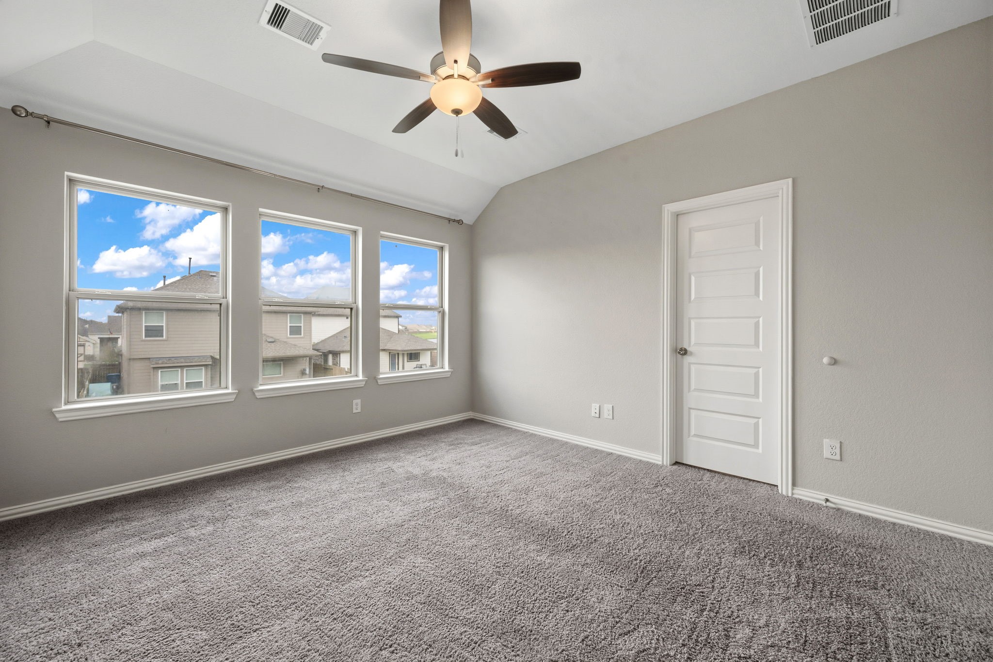 12806 Crombie Drive Property Photo 13