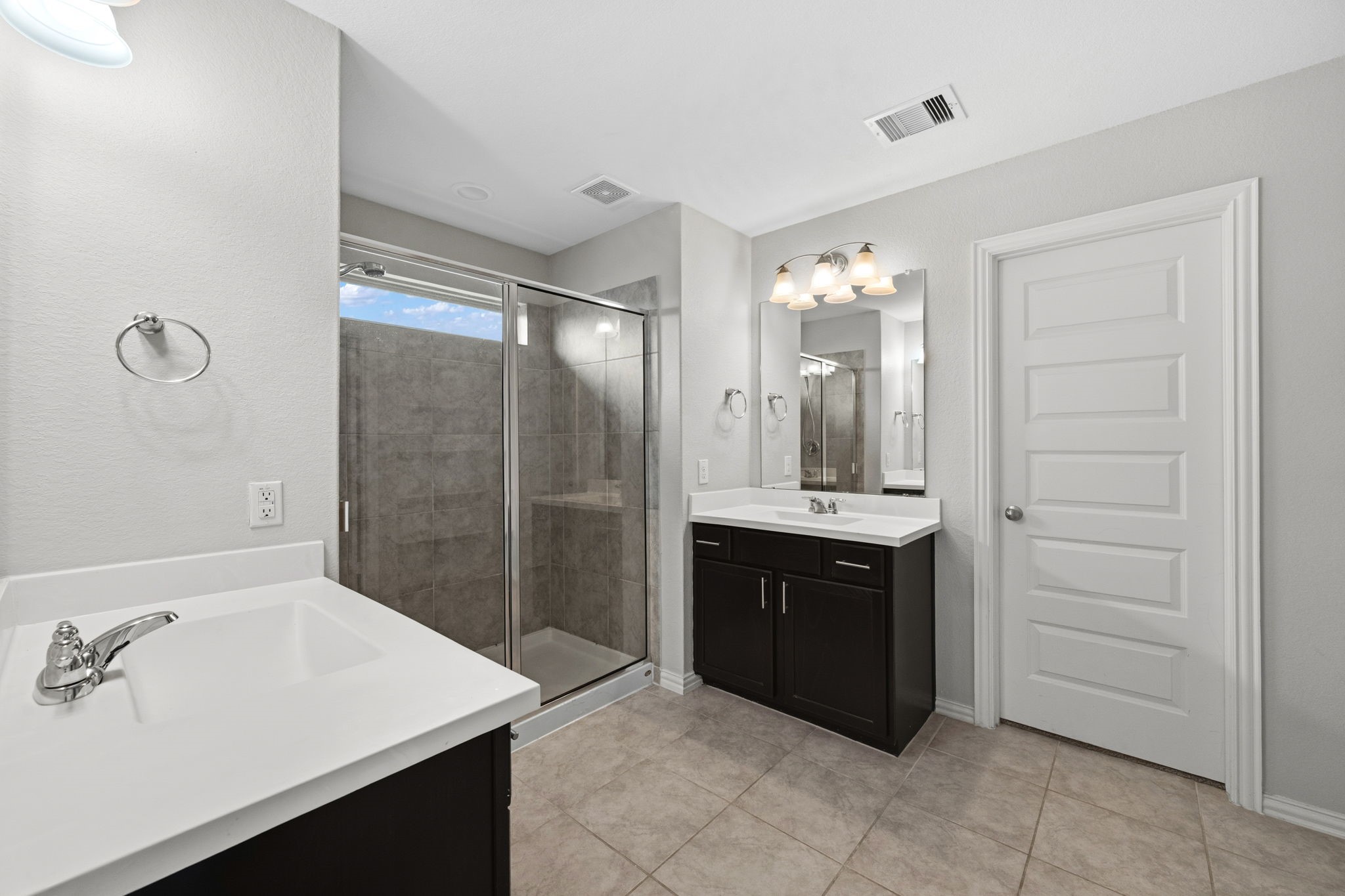 12806 Crombie Drive Property Photo 15