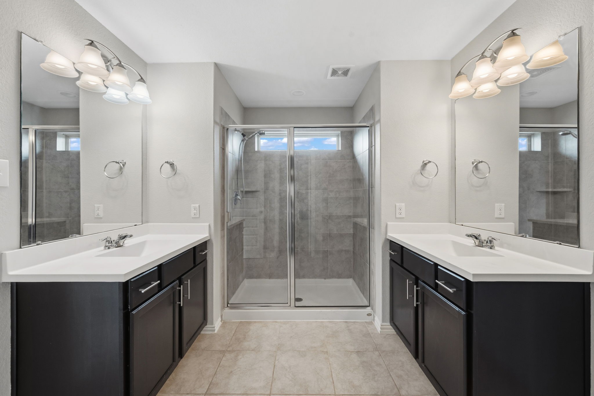12806 Crombie Drive Property Photo 16