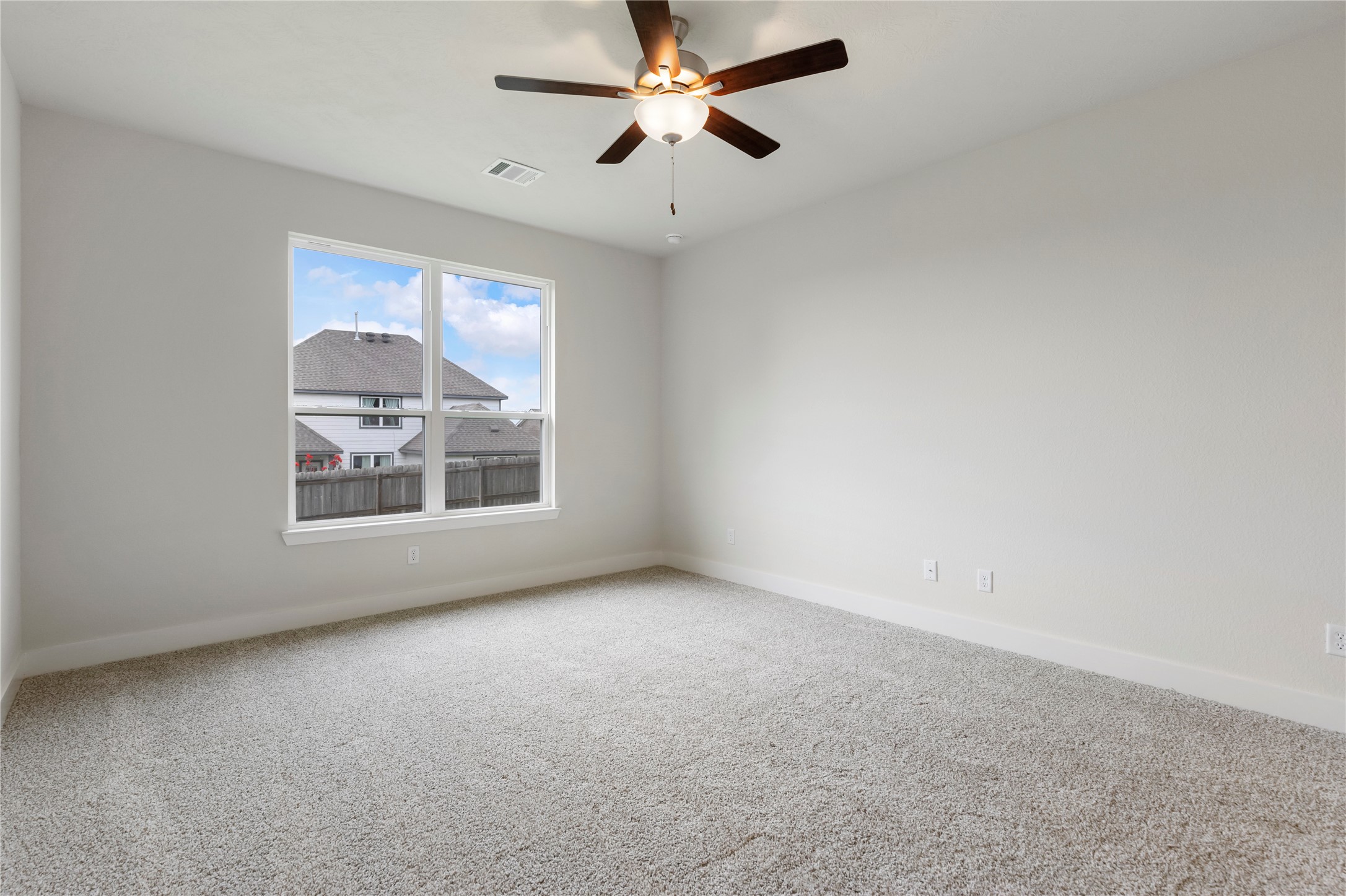 2033 Winepress Road Property Photo 26