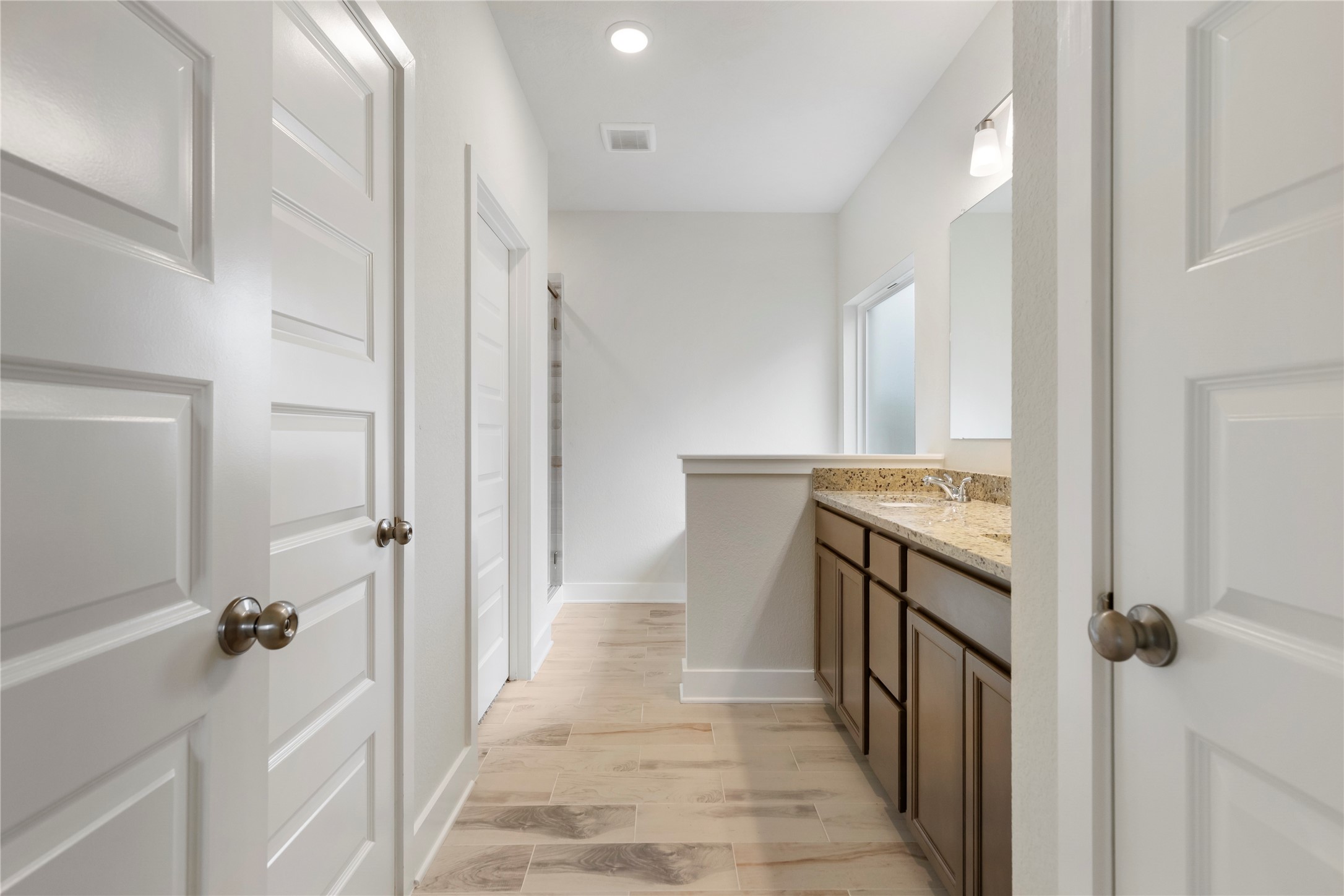 2033 Winepress Road Property Photo 27