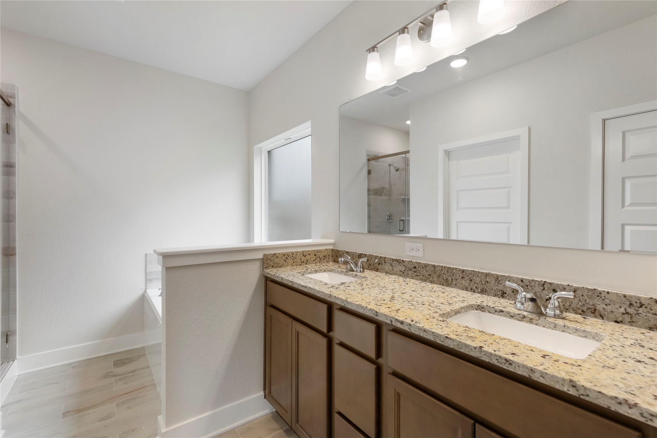 2033 Winepress Road Property Photo 28