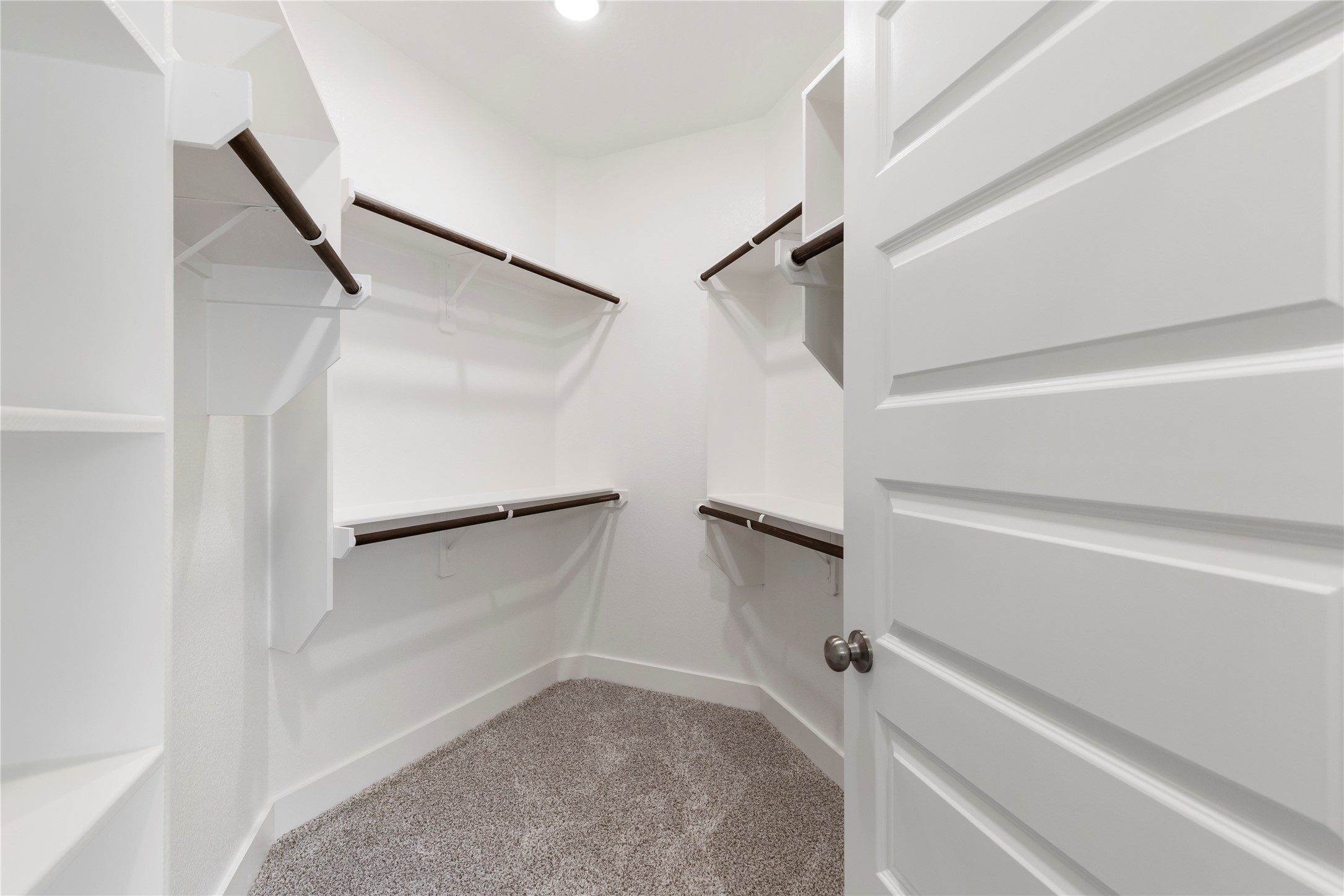 2033 Winepress Road Property Photo 30