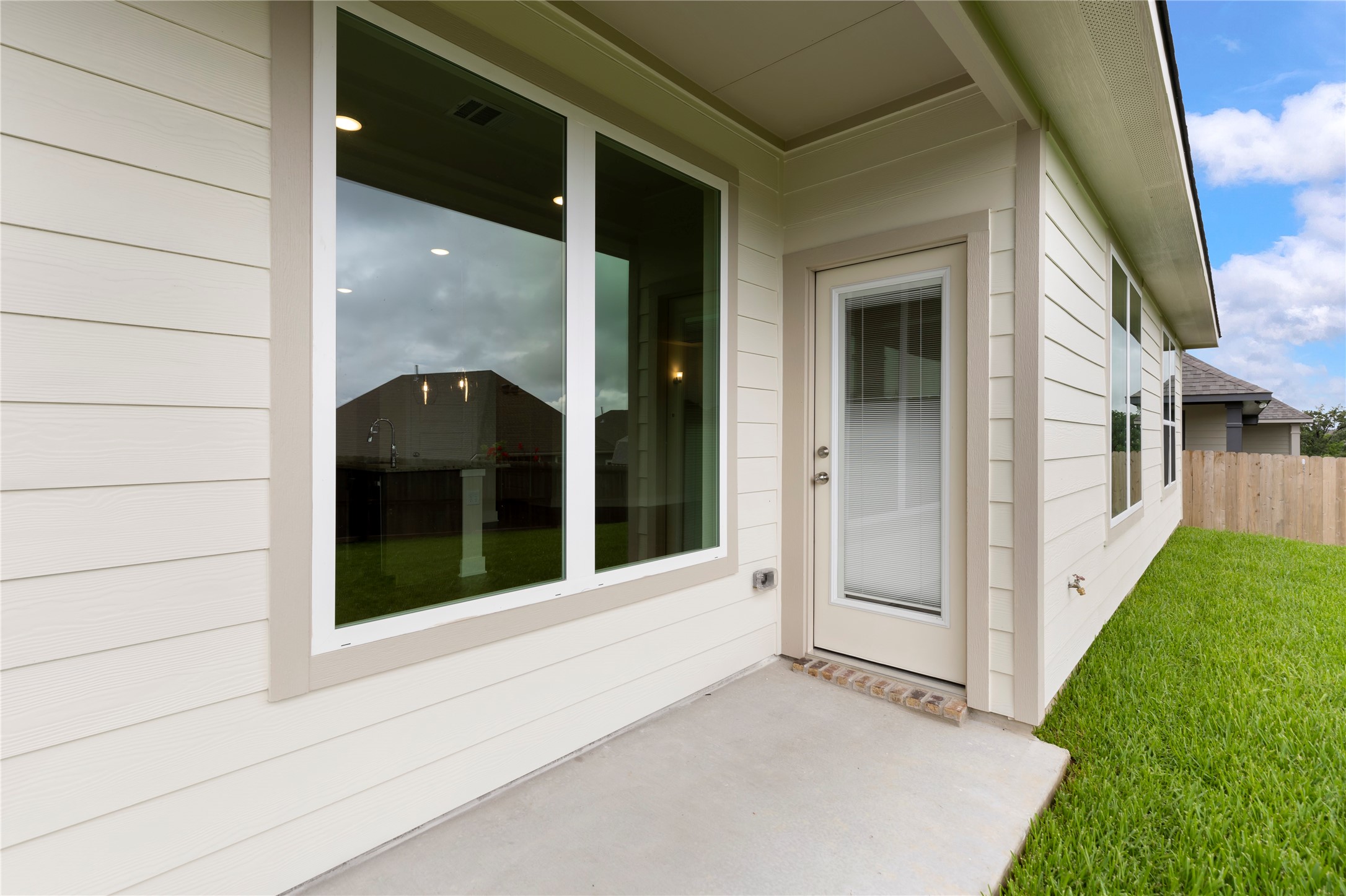2033 Winepress Road Property Photo 38