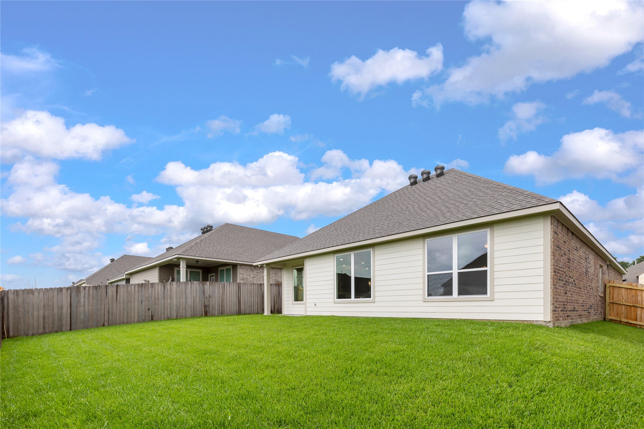 2033 Winepress Road Property Photo 42
