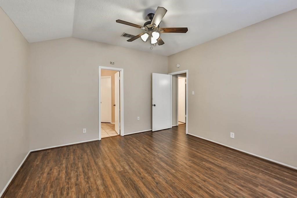 11822 Yearling Drive Property Photo 5