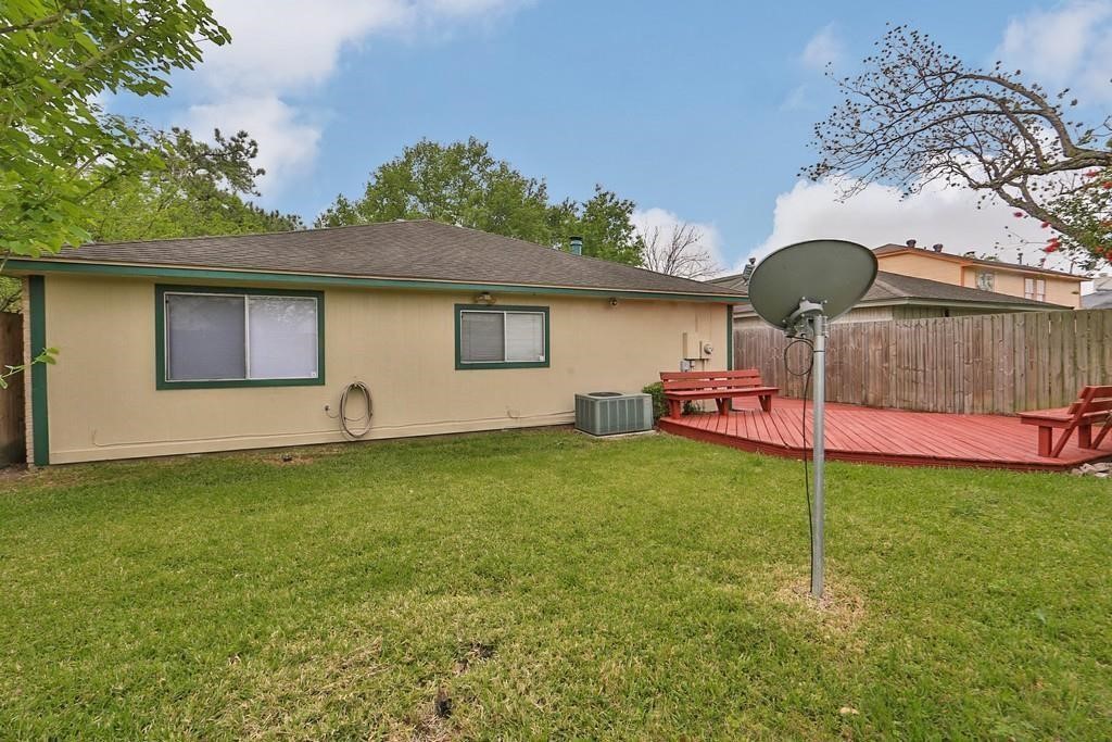11822 Yearling Drive Property Photo 8