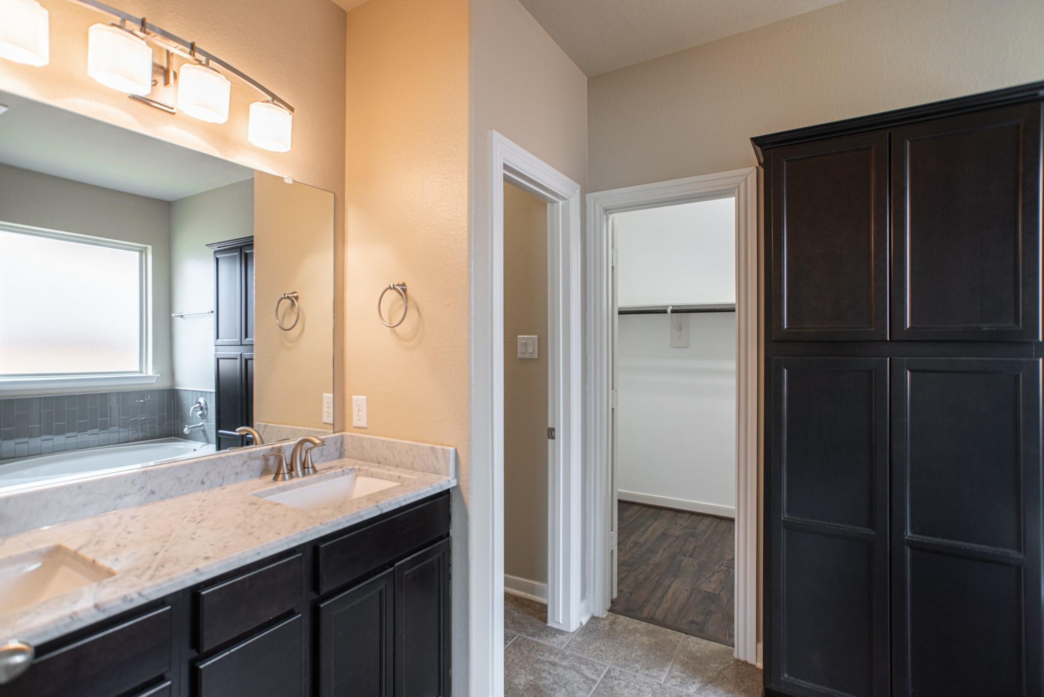99 W Wading Pond Circle, The Woodlands Tx 77375-468 Property Photo 23