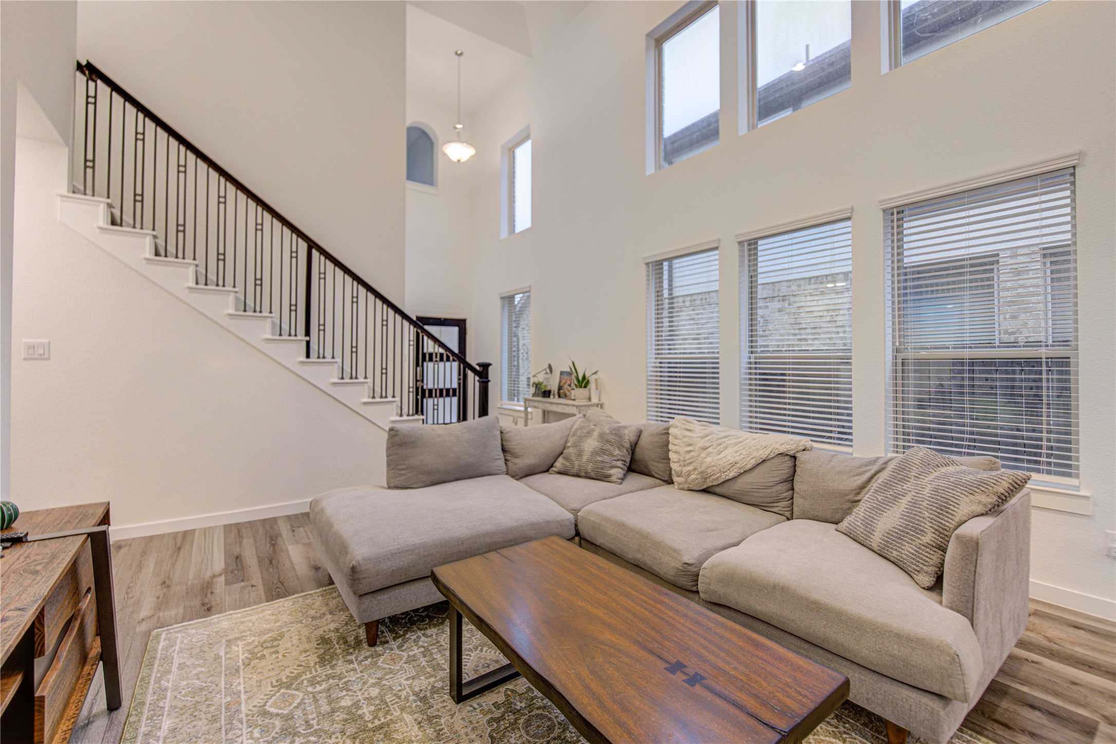 12338 Castano Creek Drive Property Photo 8