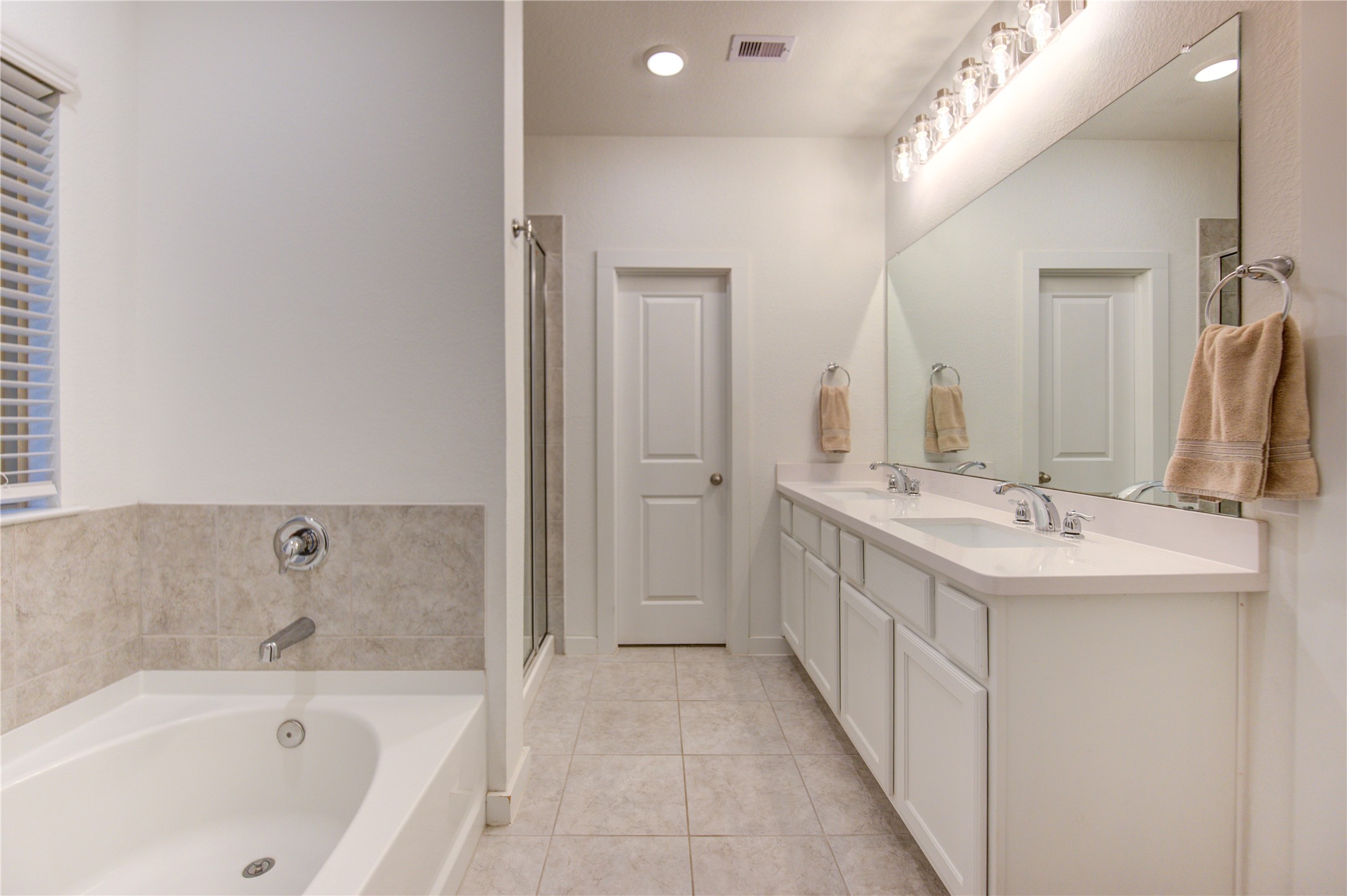 12338 Castano Creek Drive Property Photo 23