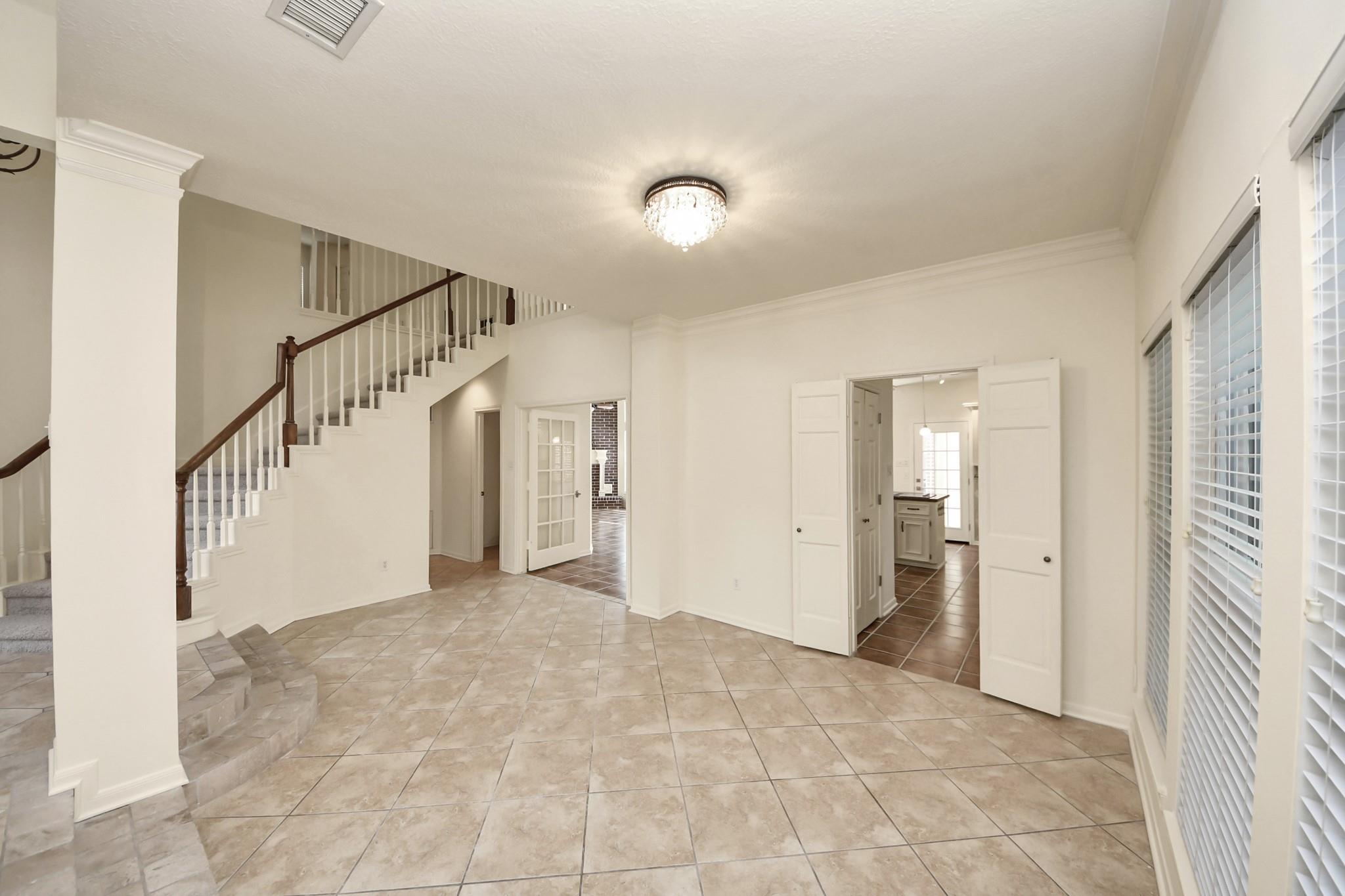 1302 Wickshire Lane, Houston Tx 77043 Property Photo 11